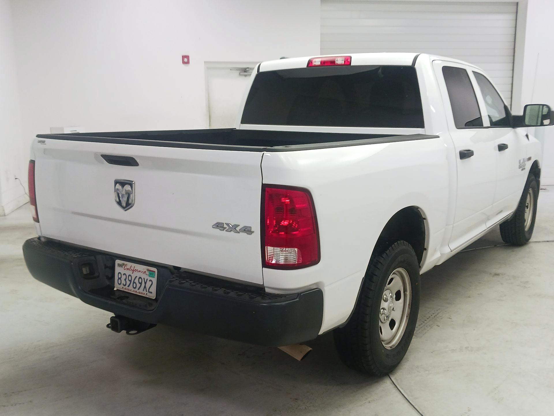 Thumbnail: 2019 RAM 1500 Classic - 5