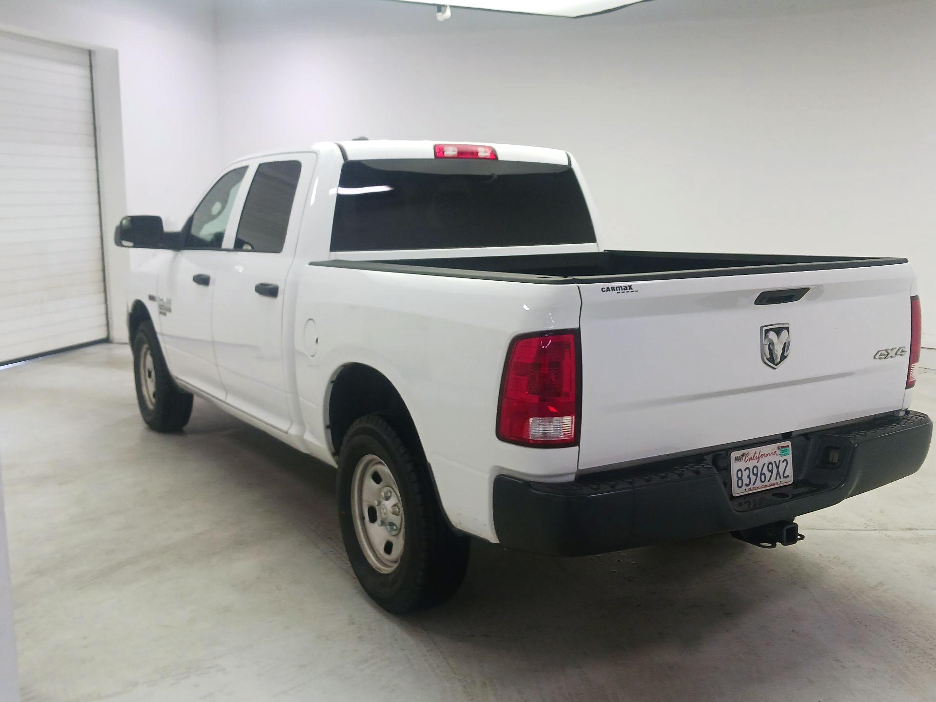 Thumbnail: 2019 RAM 1500 Classic - 7