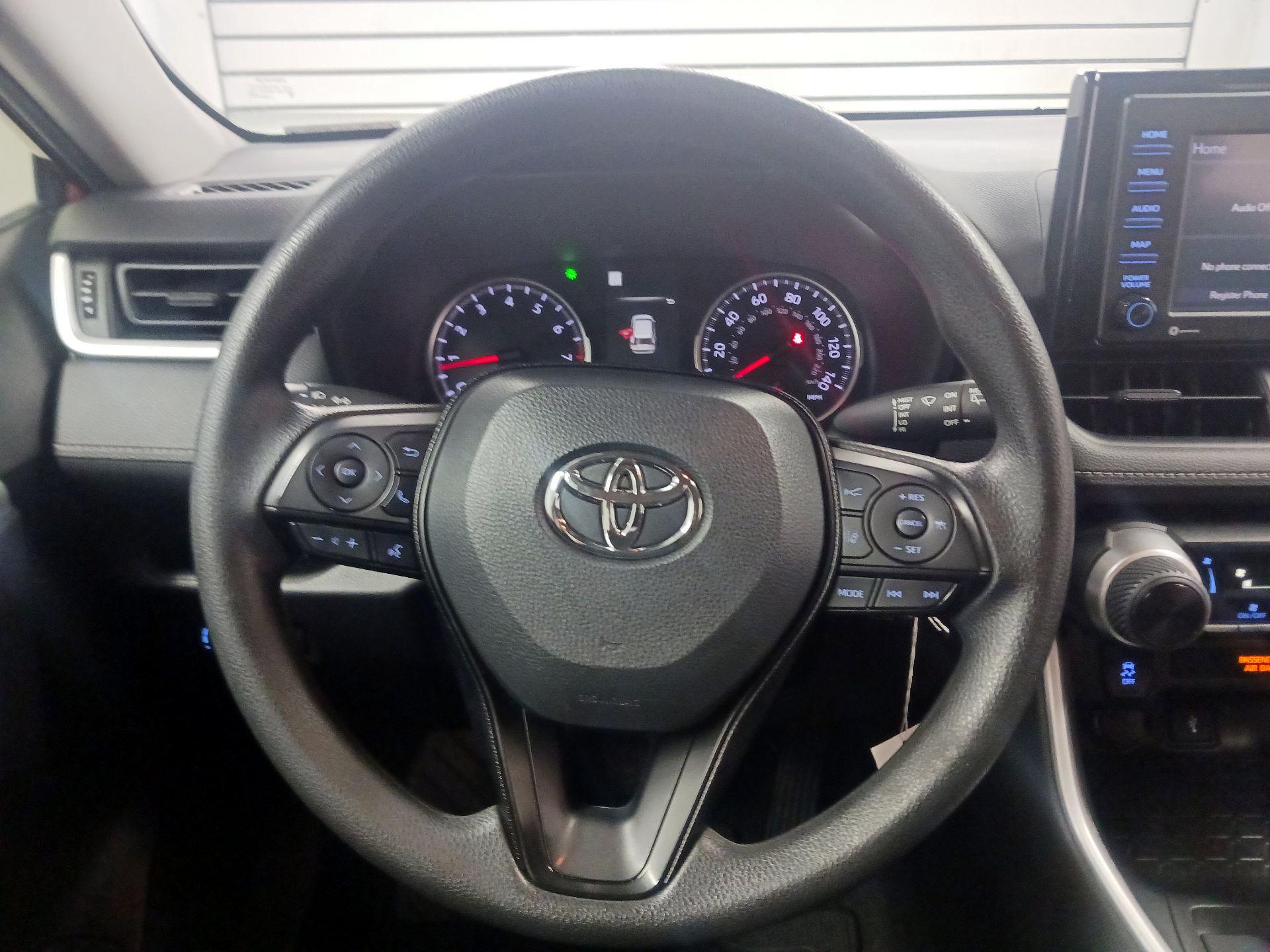 Thumbnail: 2020 Toyota RAV4 - 10