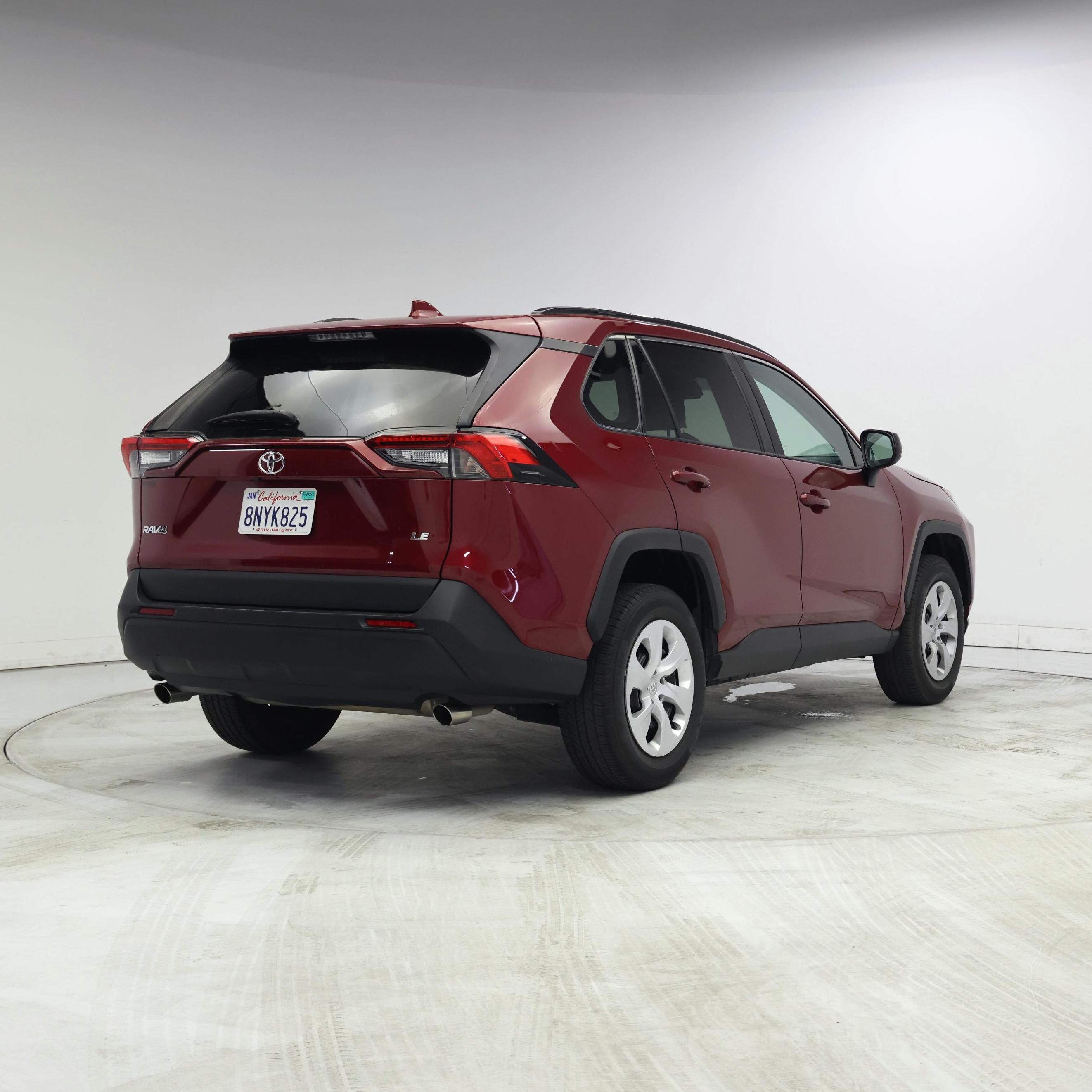 Thumbnail: 2020 Toyota RAV4 - 8