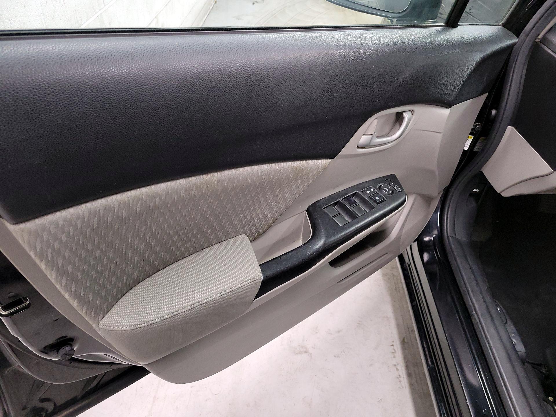 Thumbnail: 2015 Honda Civic - 12