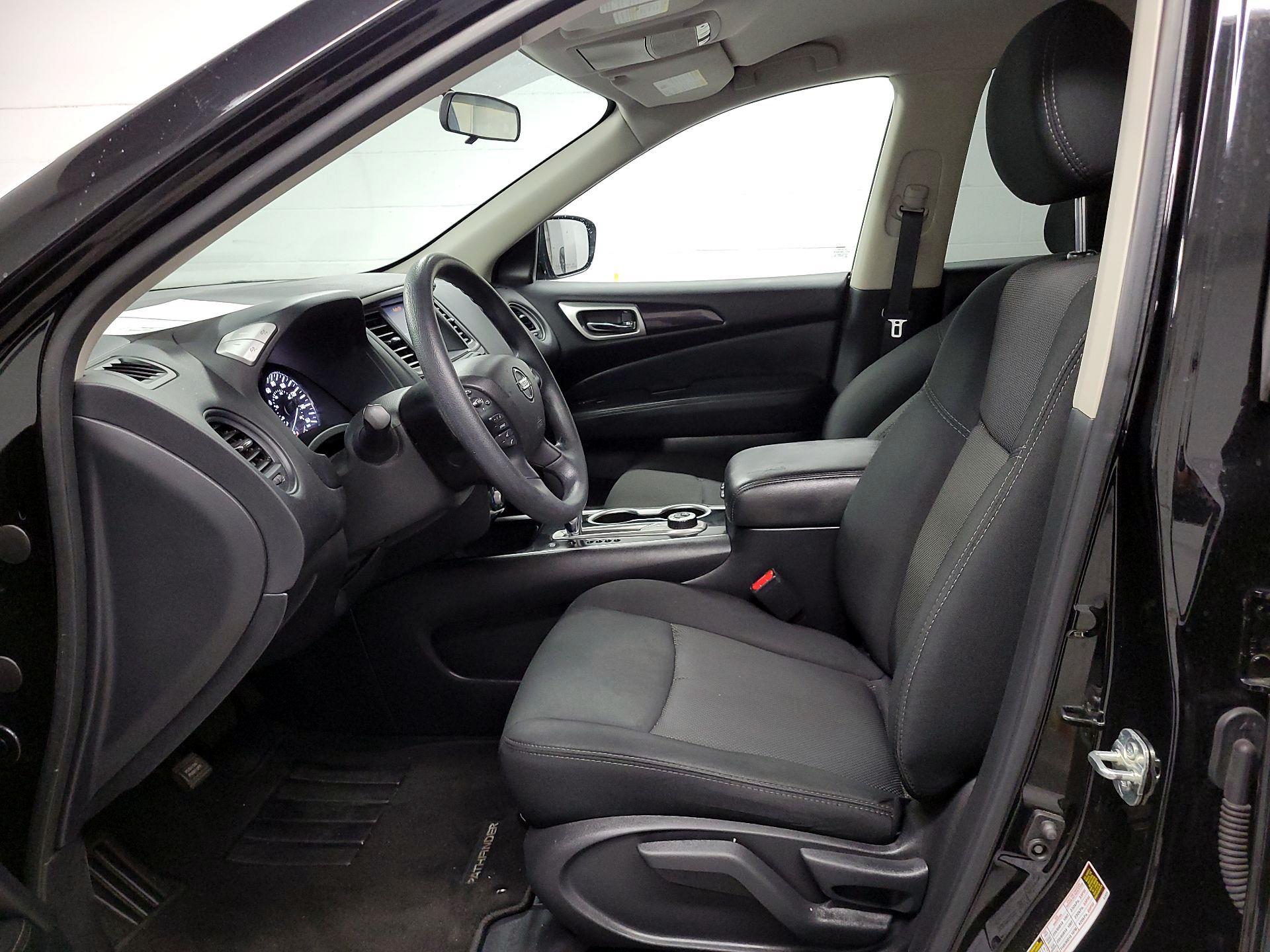Thumbnail: 2020 Nissan Pathfinder - 9