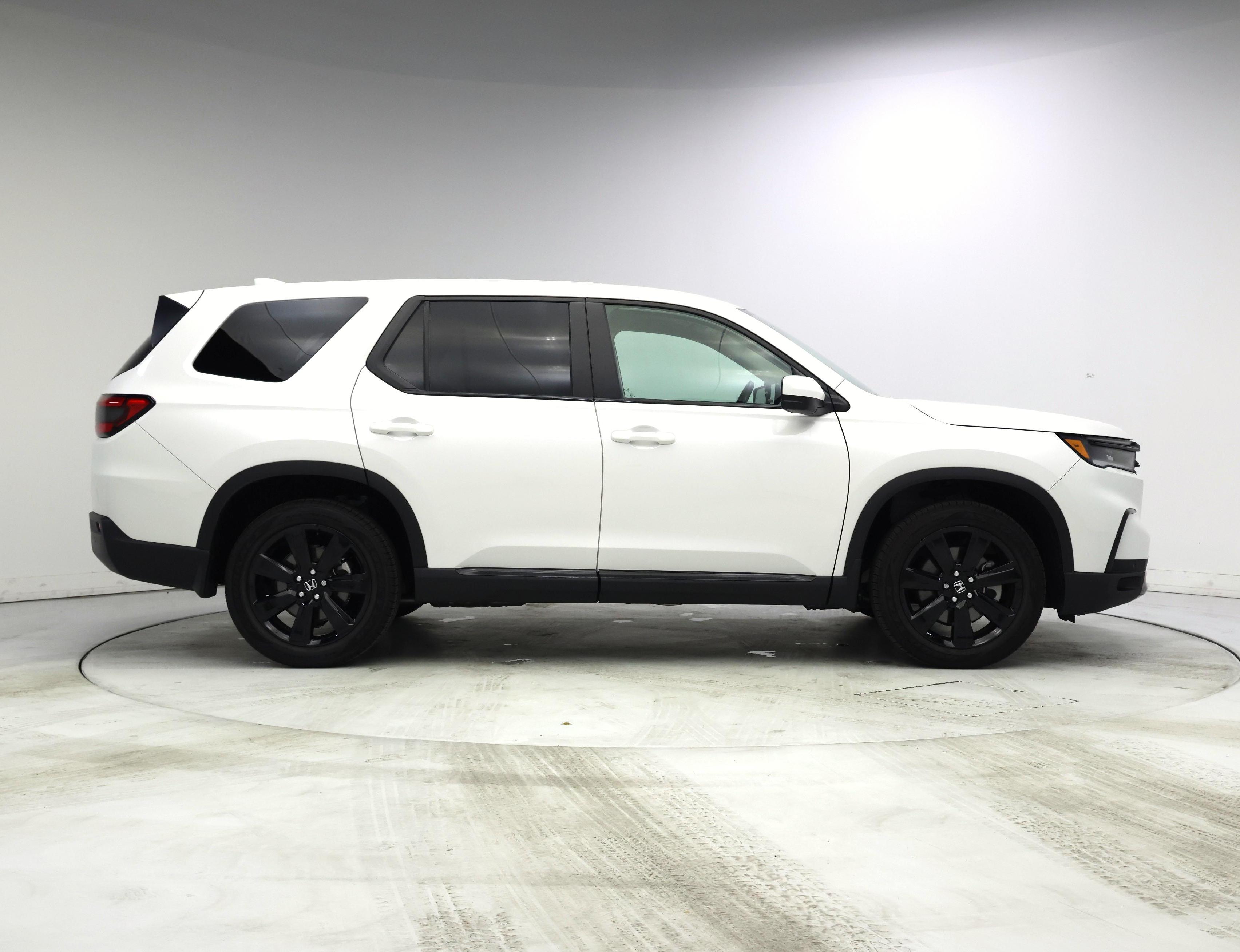 Thumbnail: 2024 Honda Pilot - 7