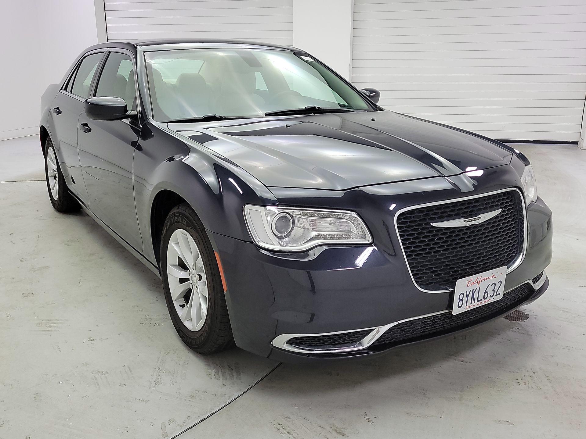 Thumbnail: 2016 Chrysler 300 - 1