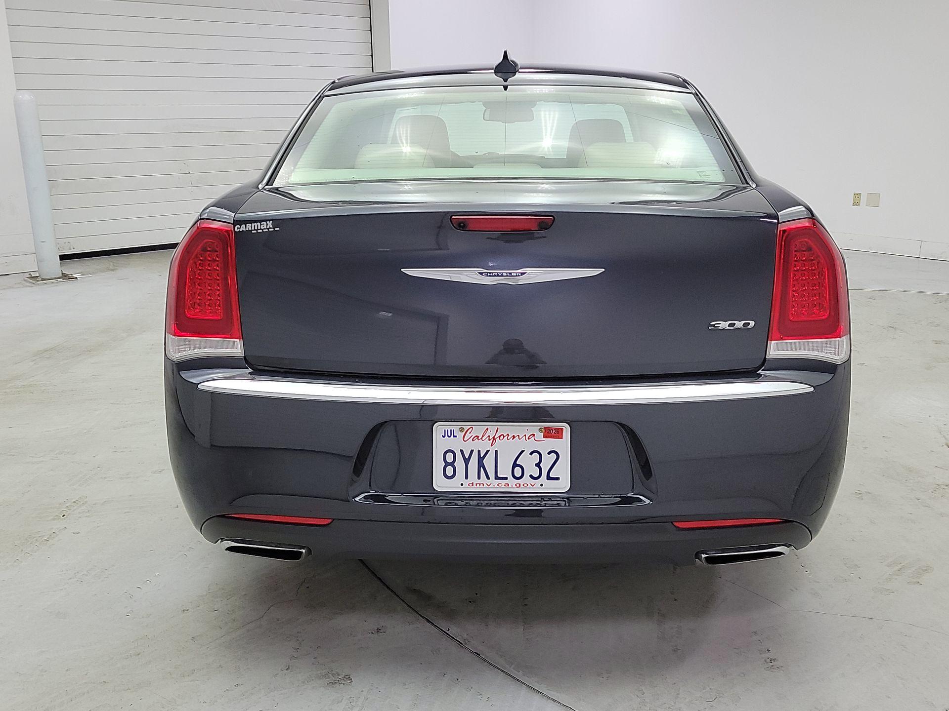 Thumbnail: 2016 Chrysler 300 - 6
