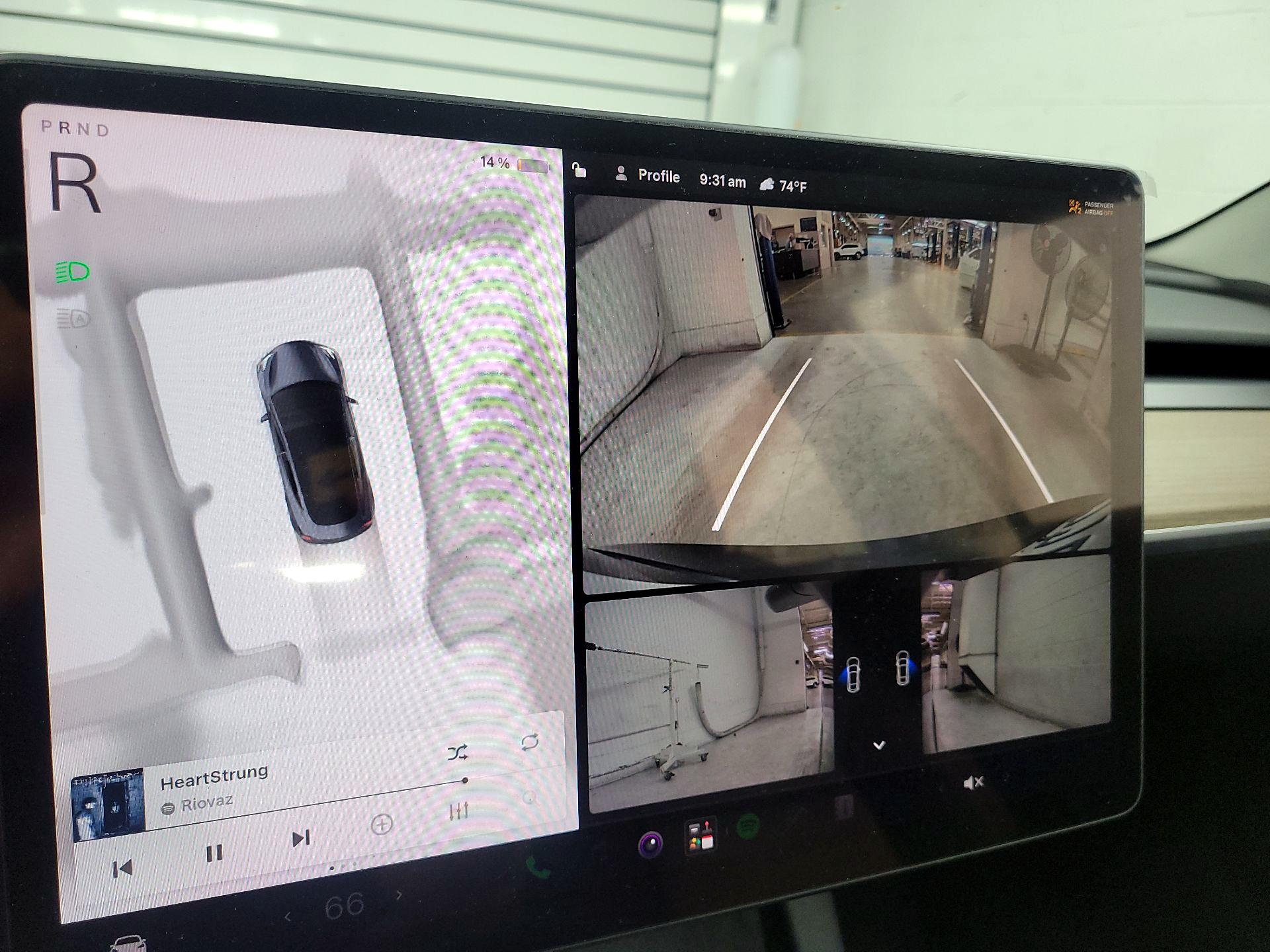 Thumbnail: 2023 Tesla Model 3 - 13