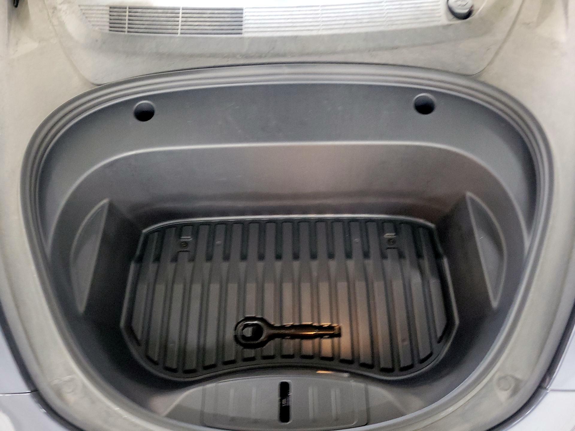 Thumbnail: 2023 Tesla Model 3 - 19