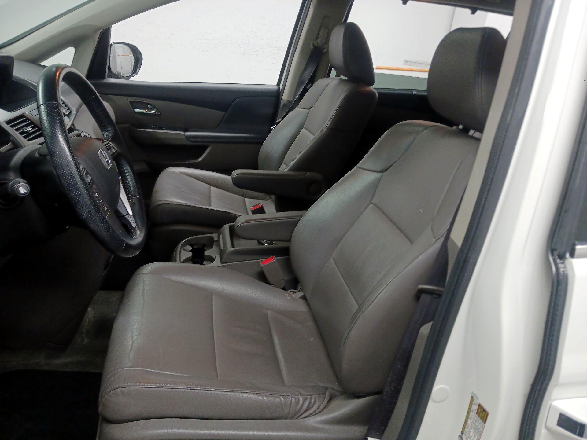 Thumbnail: 2015 Honda Odyssey - 9