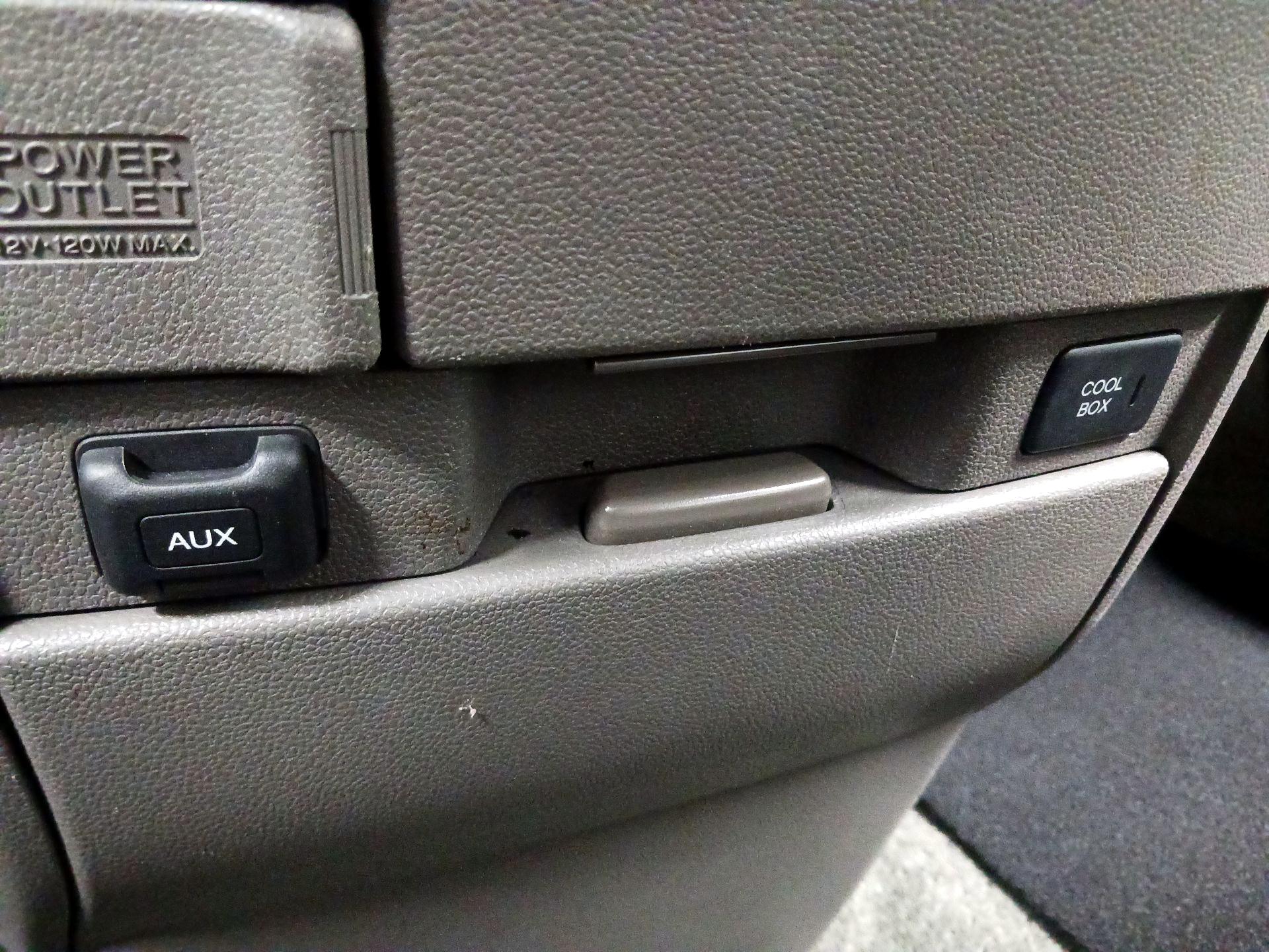 Thumbnail: 2015 Honda Odyssey - 16