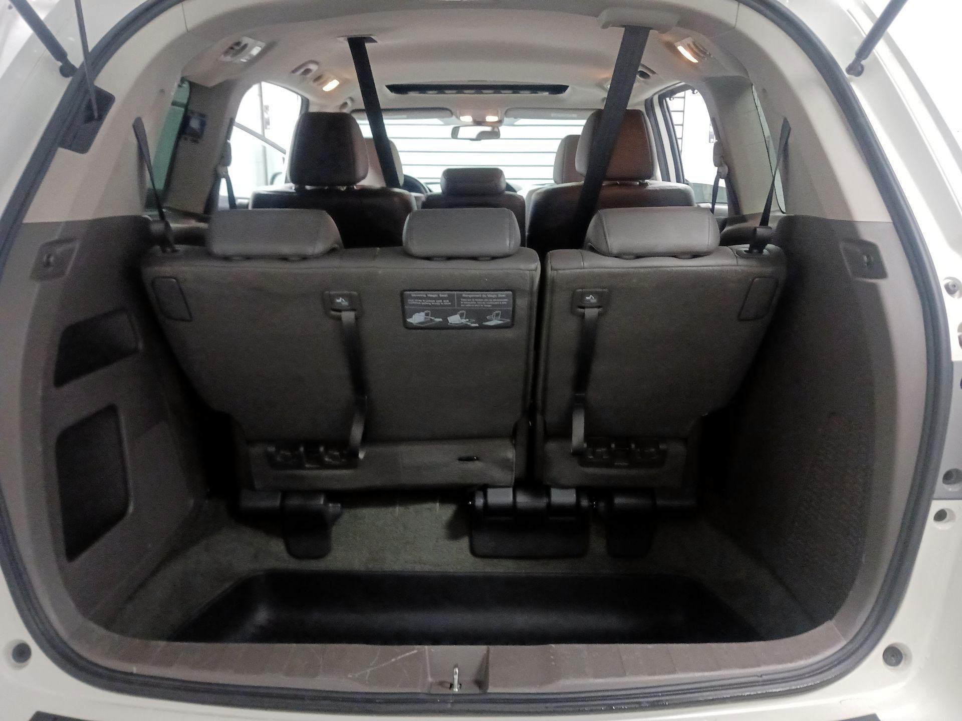 Thumbnail: 2015 Honda Odyssey - 20