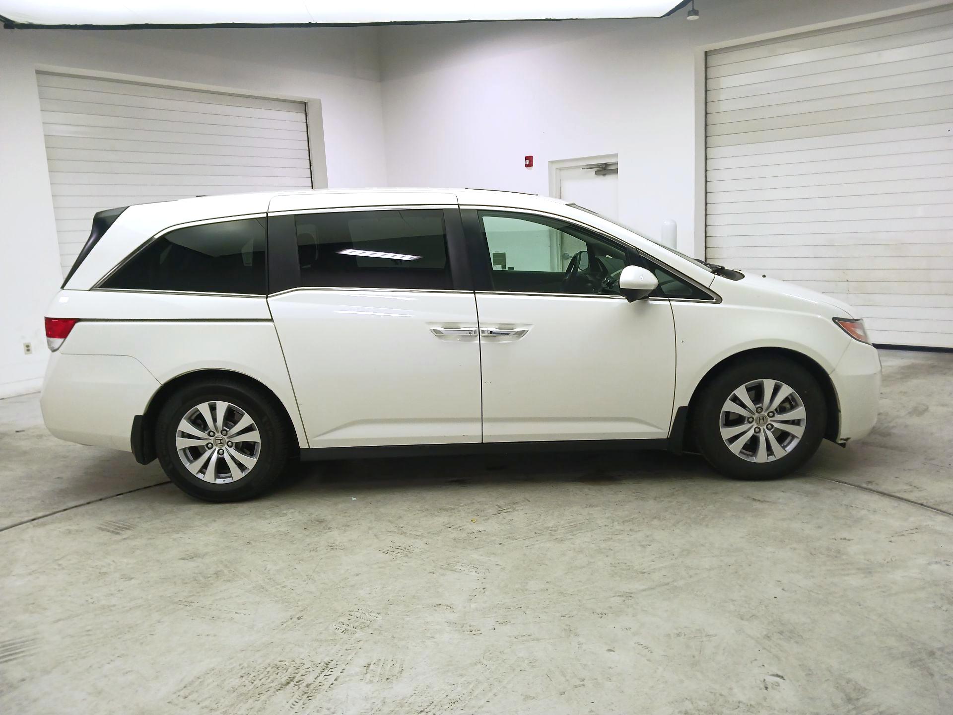 Thumbnail: 2015 Honda Odyssey - 4