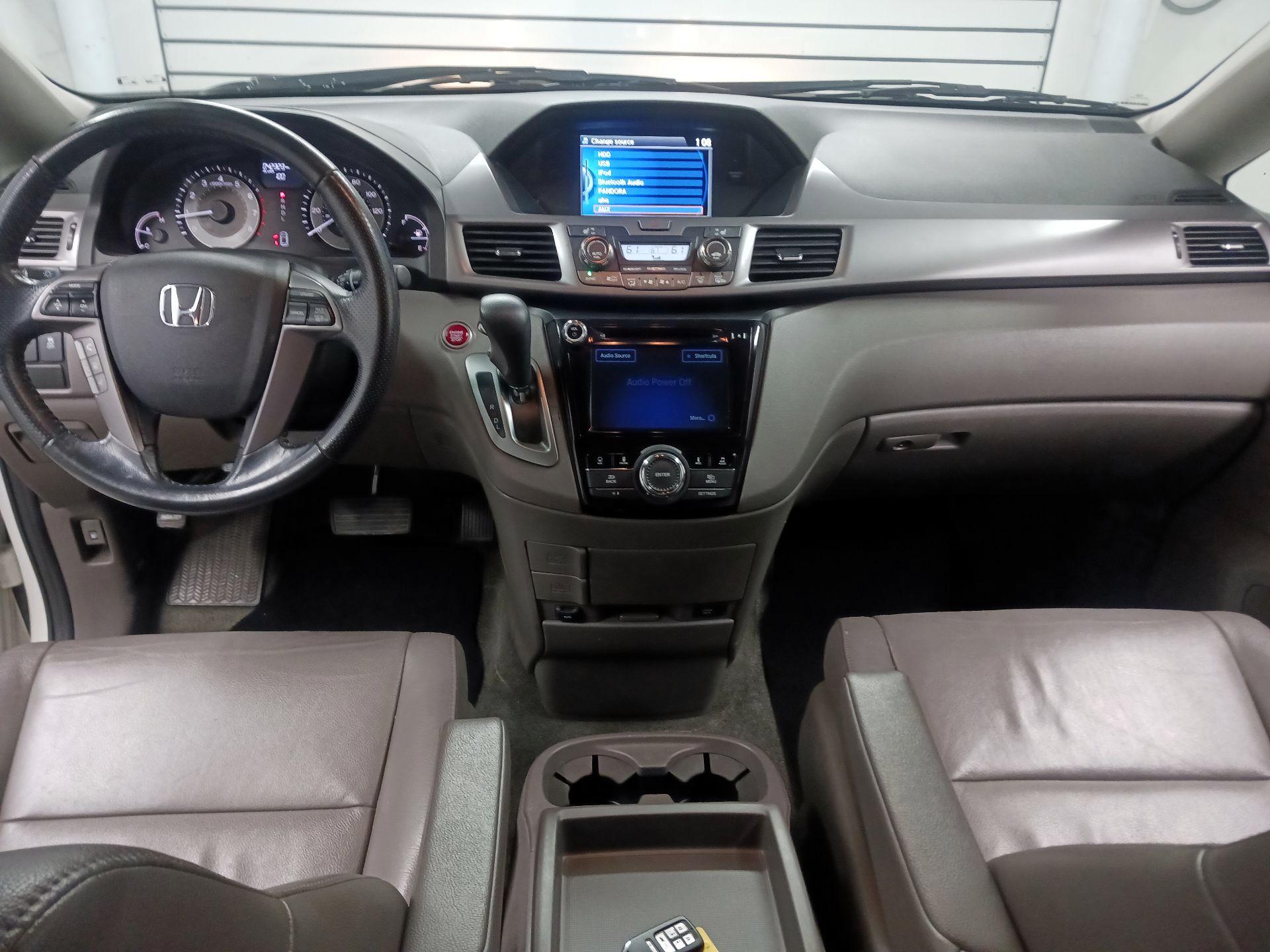 Thumbnail: 2015 Honda Odyssey - 8