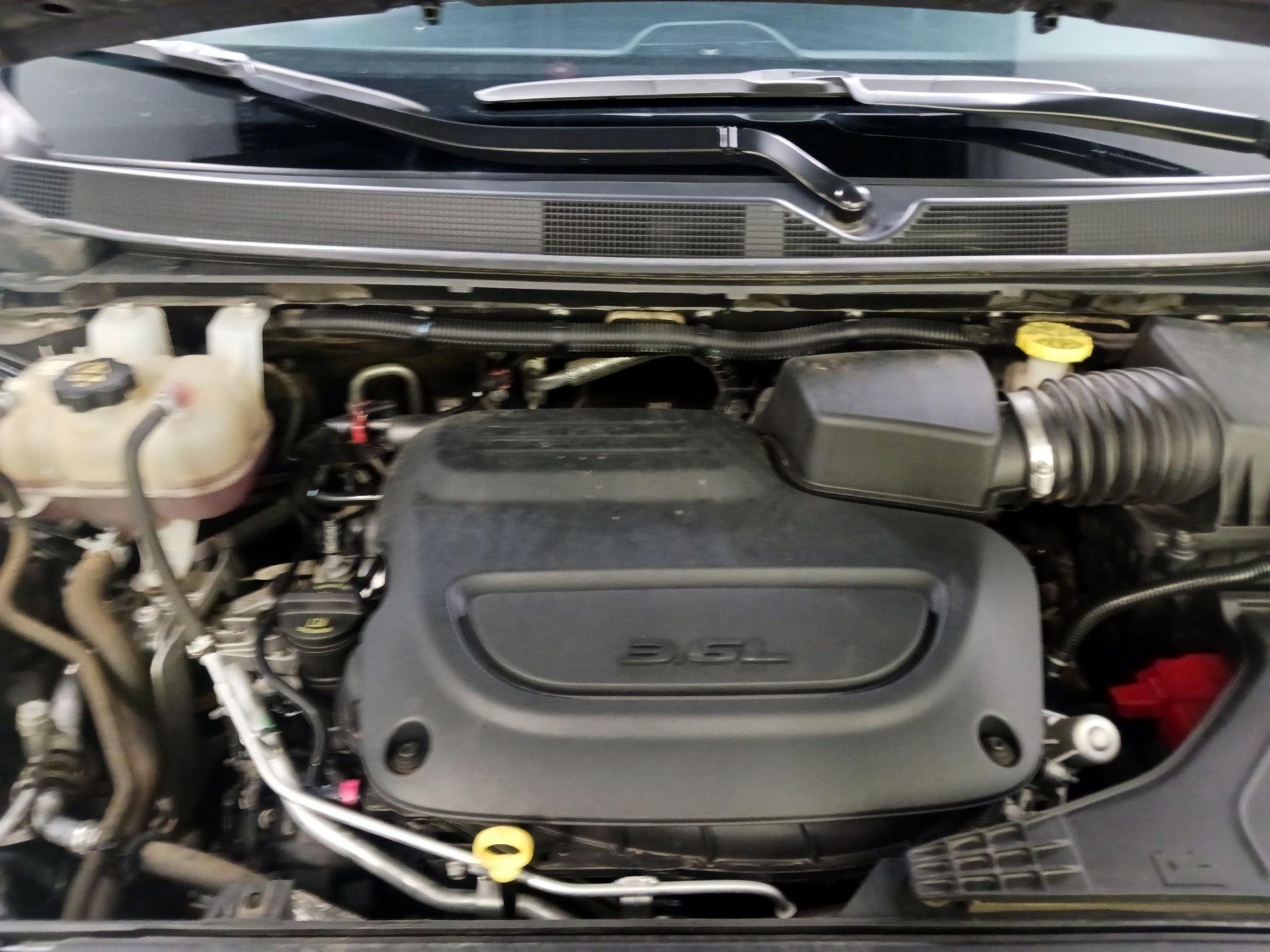 Thumbnail: 2021 Chrysler Pacifica - 19