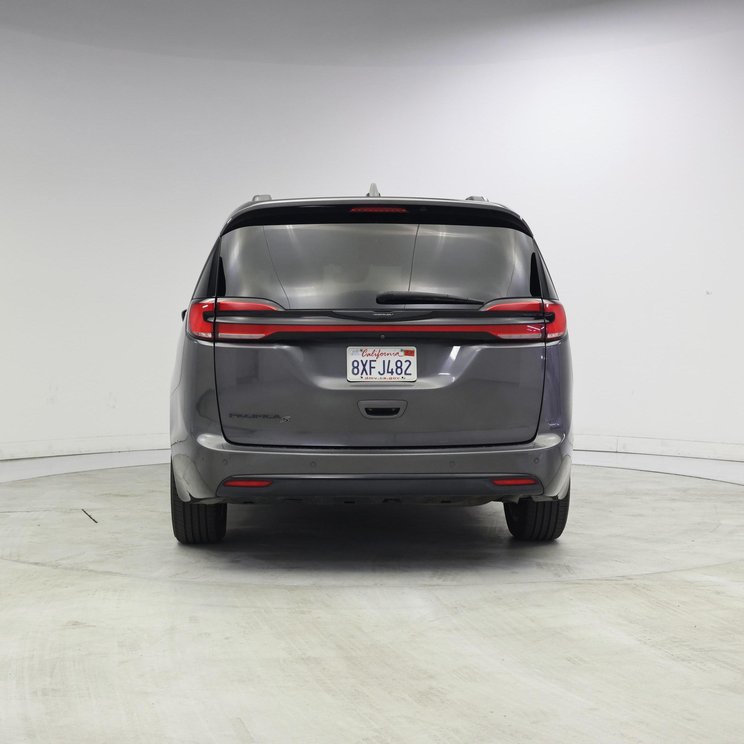 Thumbnail: 2021 Chrysler Pacifica - 6