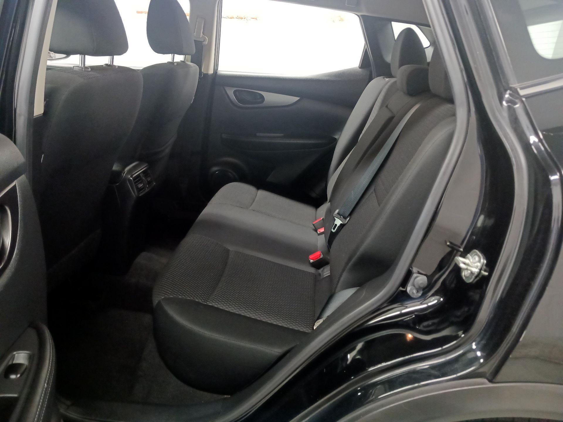 Thumbnail: 2019 Nissan Rogue Sport - 14