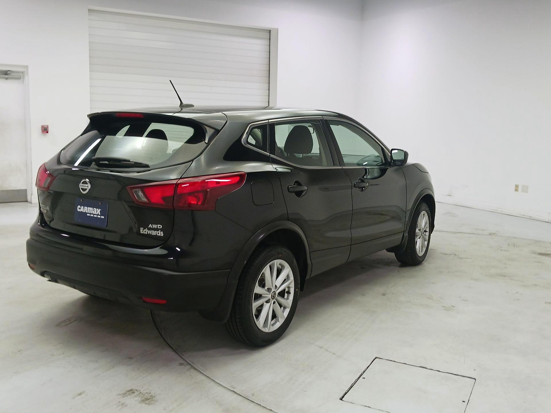 Thumbnail: 2019 Nissan Rogue Sport - 5