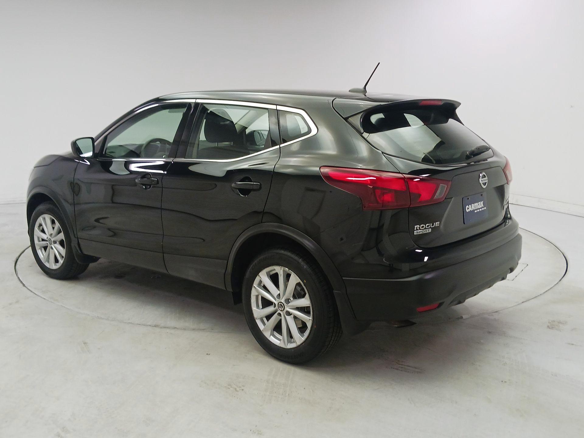 Thumbnail: 2019 Nissan Rogue Sport - 7