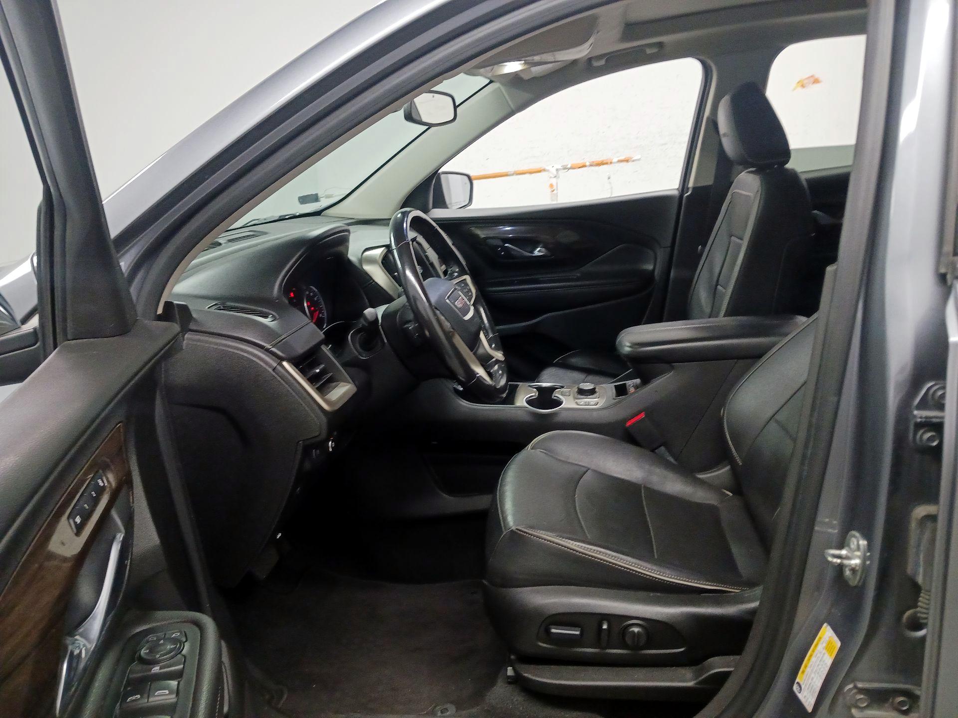 Thumbnail: 2019 GMC Terrain - 9