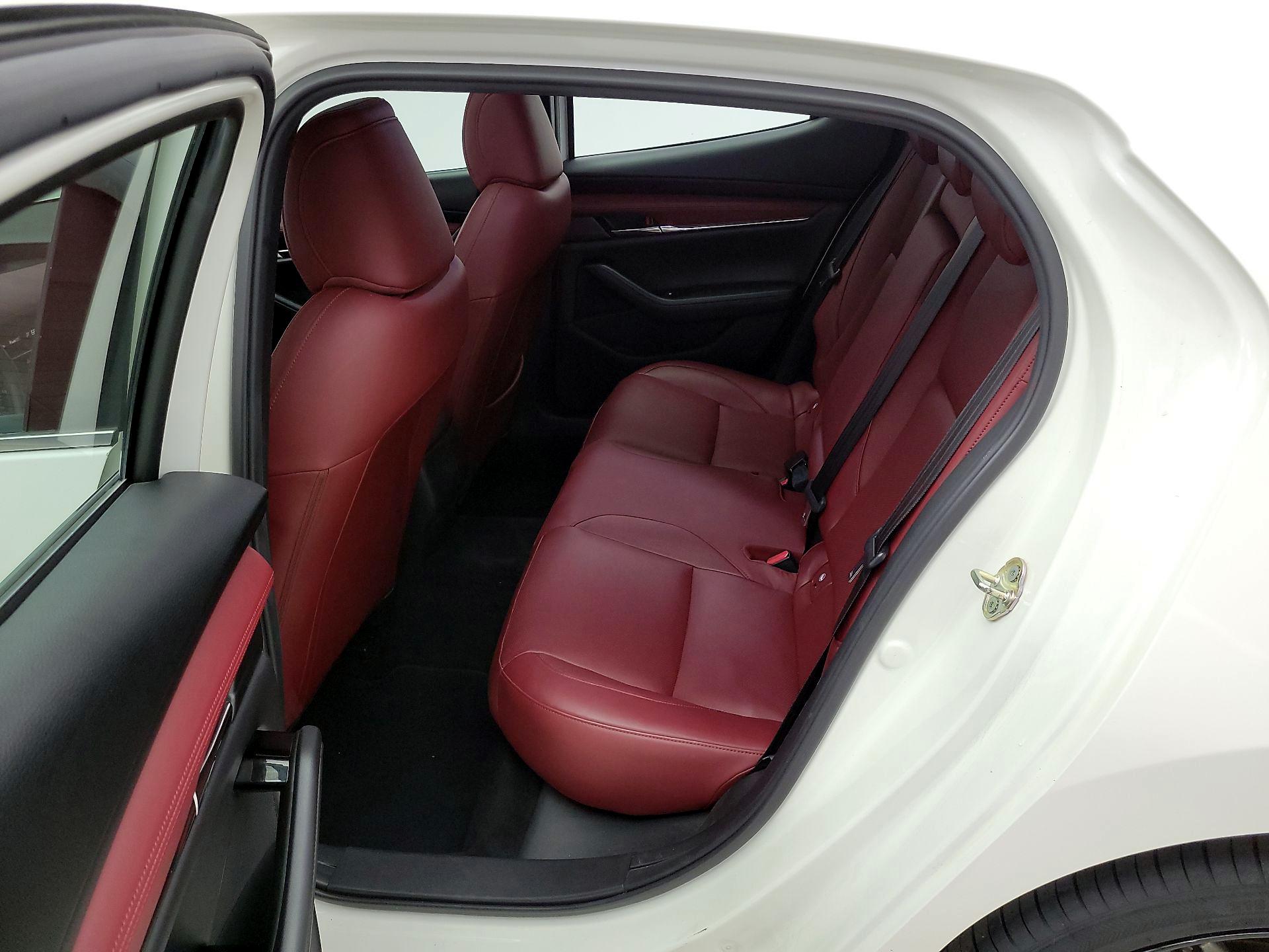 Thumbnail: 2021 Mazda Mazda3 - 19