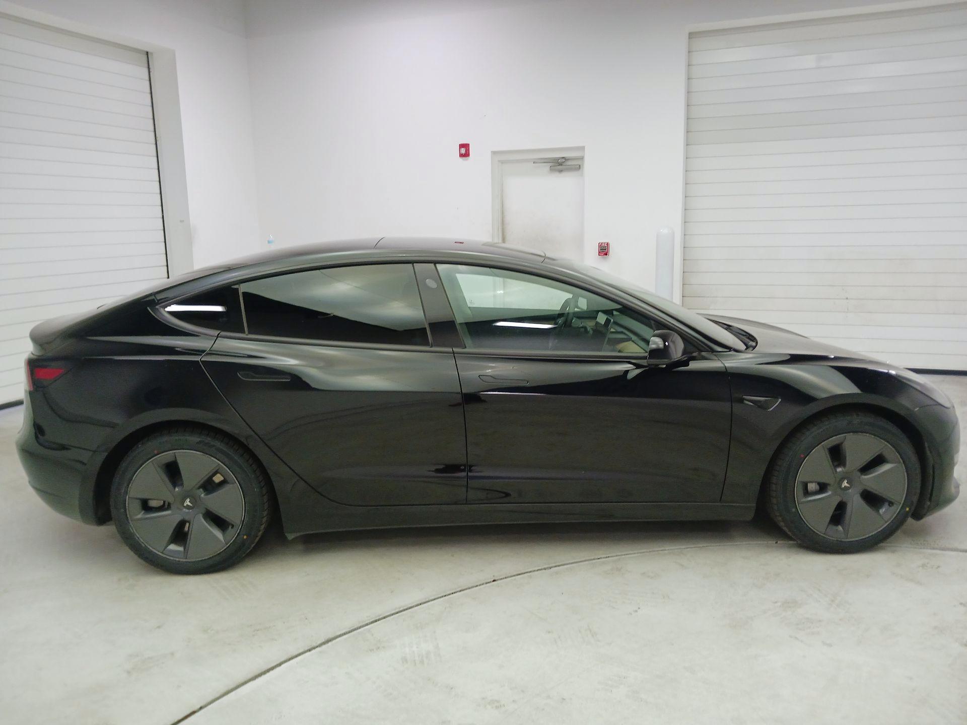 Thumbnail: 2022 Tesla Model 3 - 4