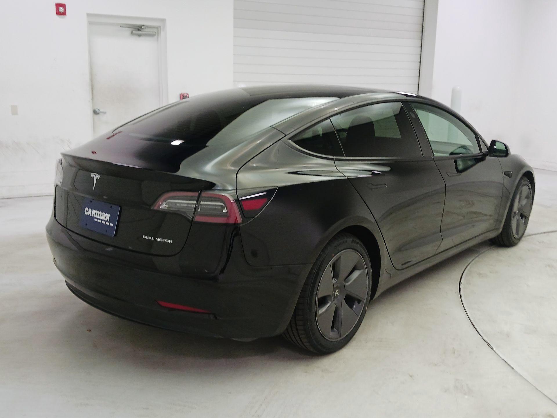 Thumbnail: 2022 Tesla Model 3 - 5