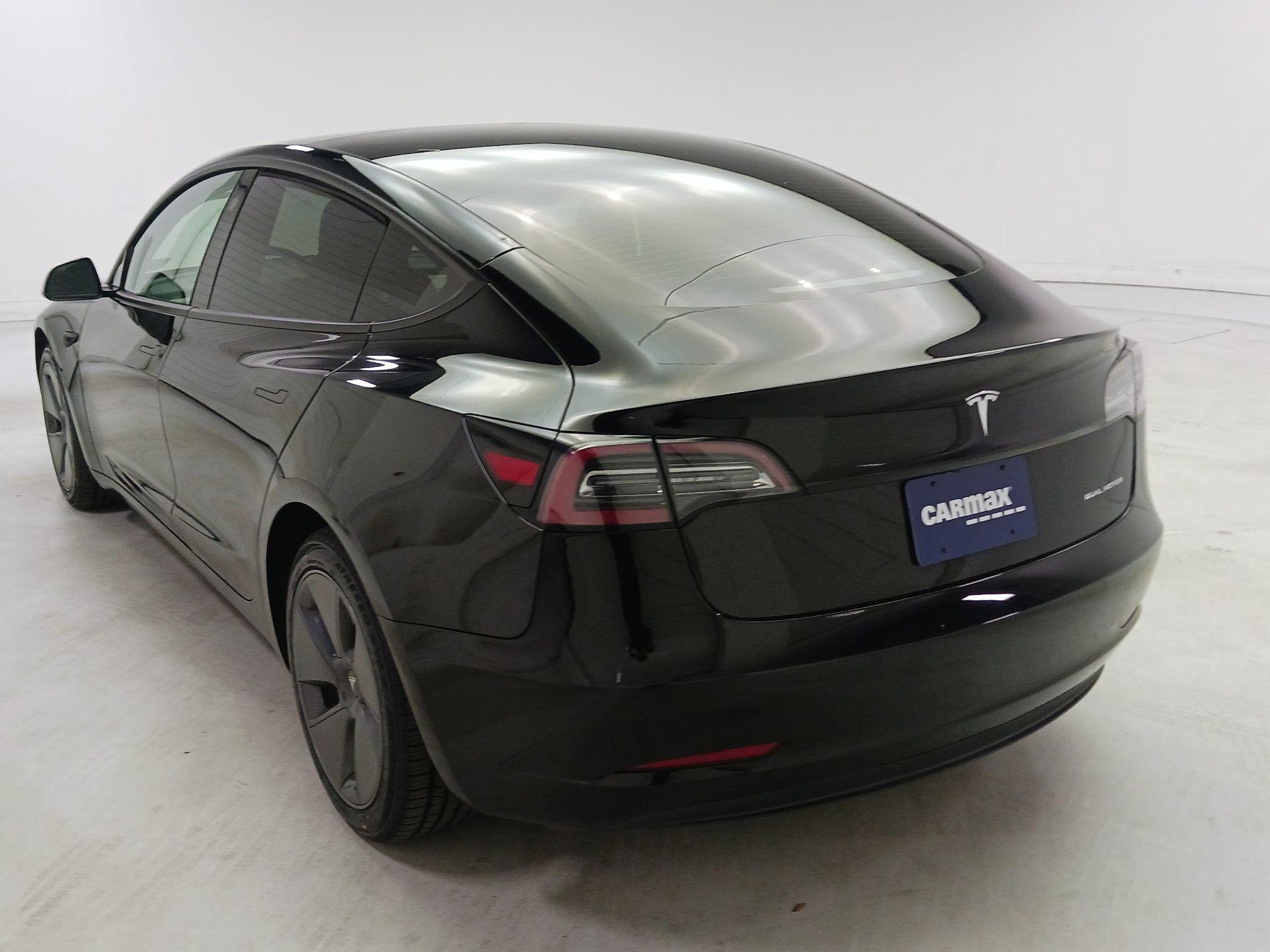 Thumbnail: 2022 Tesla Model 3 - 7