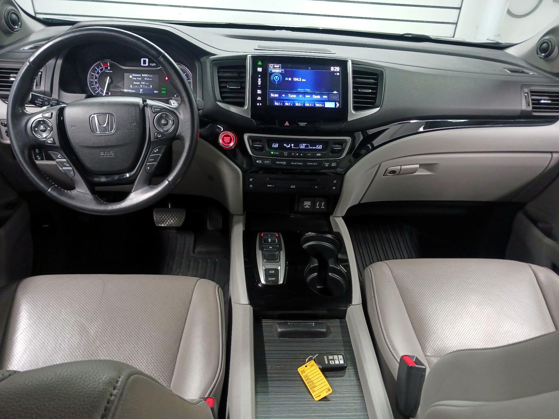 Thumbnail: 2016 Honda Pilot - 9