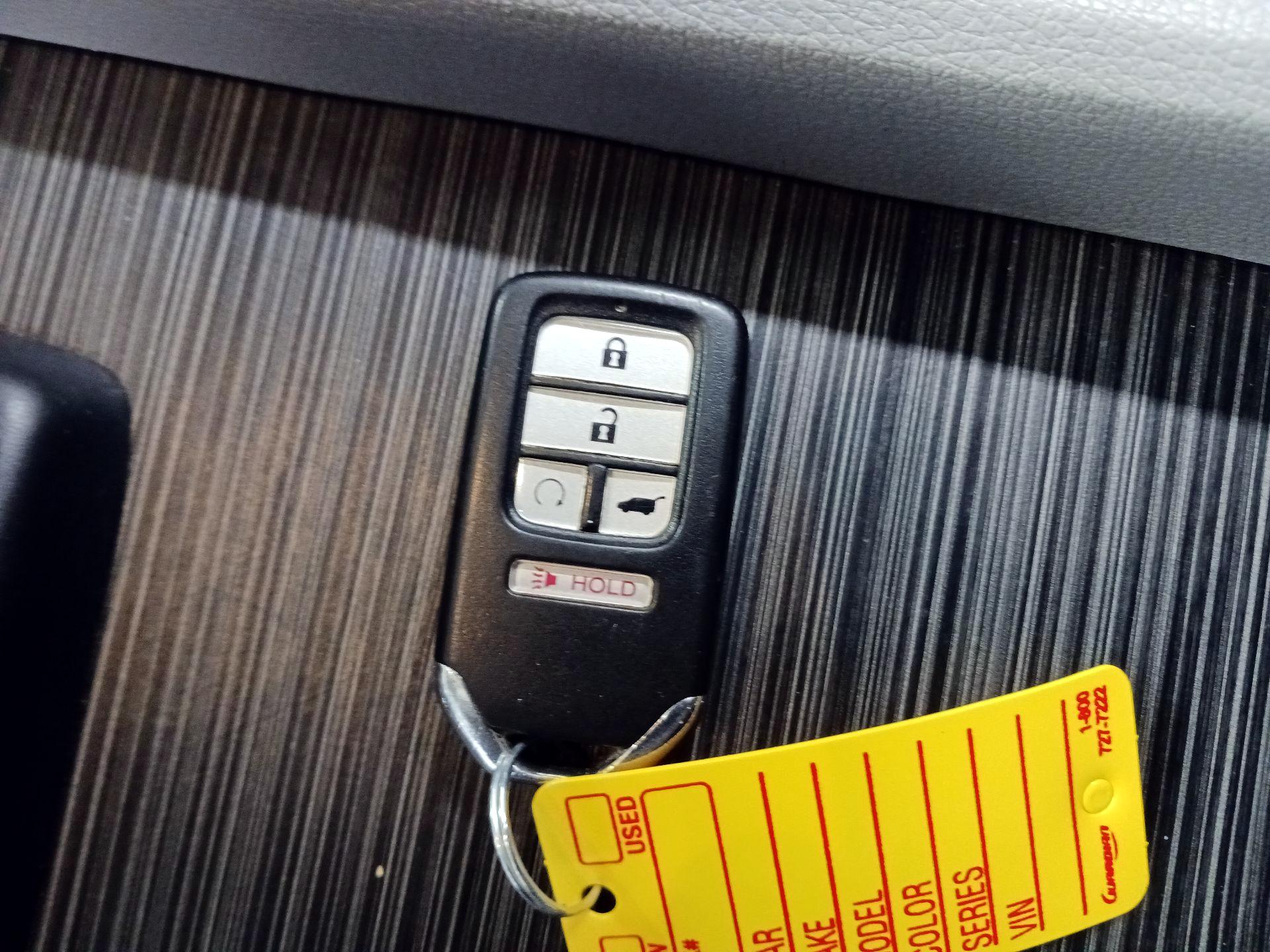 Thumbnail: 2016 Honda Pilot - 20