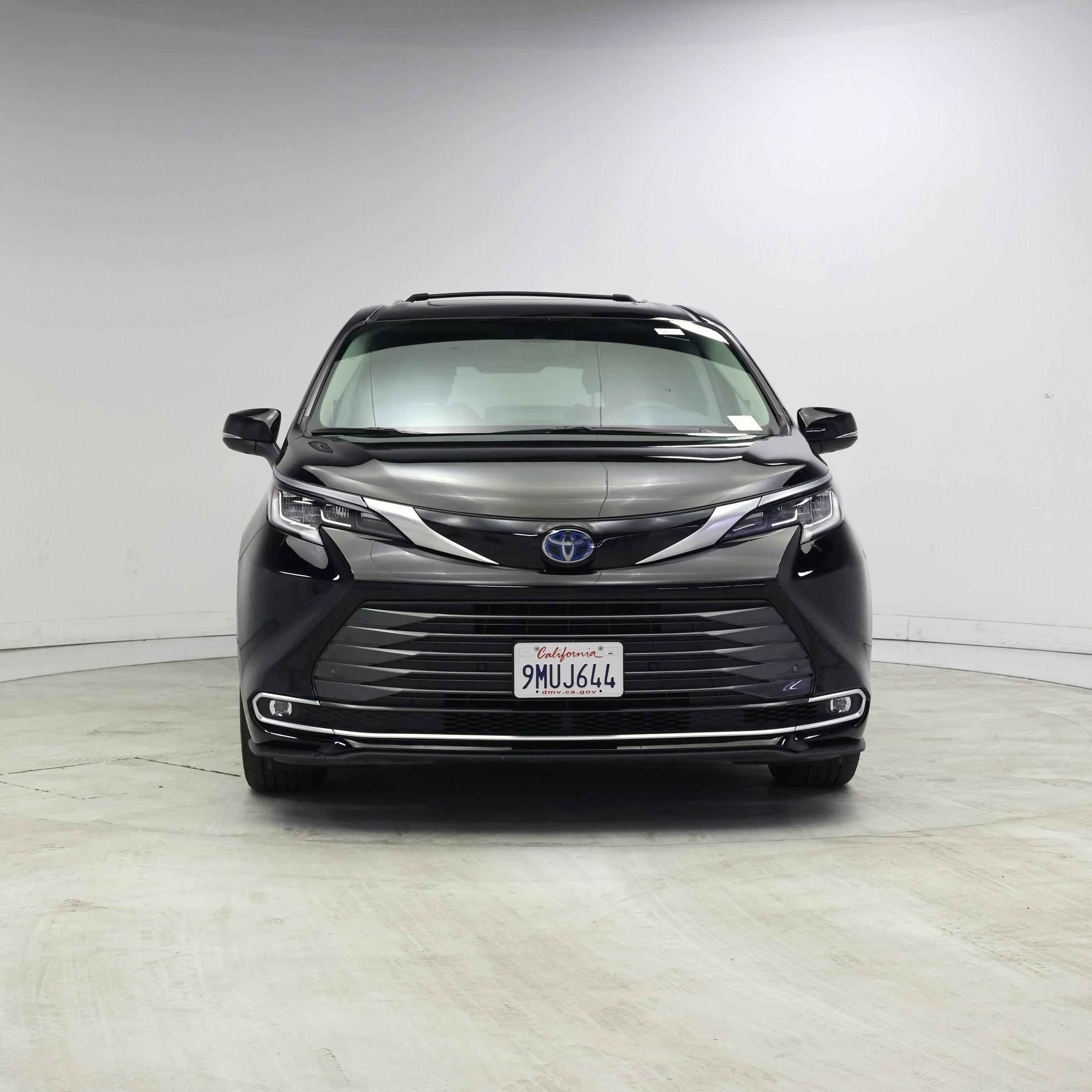 Thumbnail: 2024 Toyota Sienna - 5