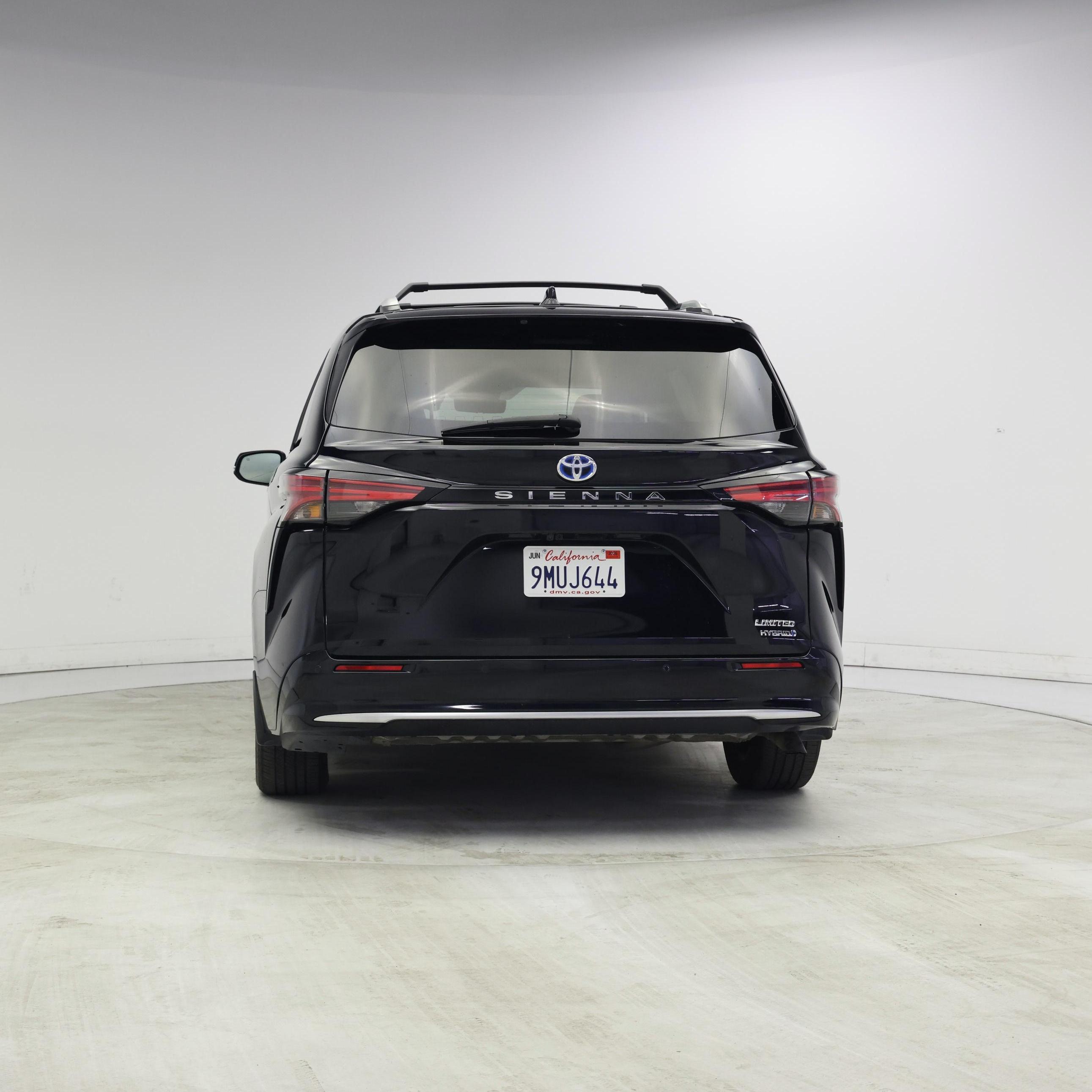 Thumbnail: 2024 Toyota Sienna - 6
