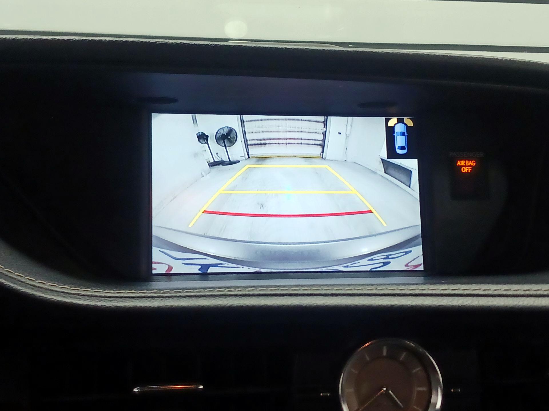 Thumbnail: 2015 Lexus ES - 13