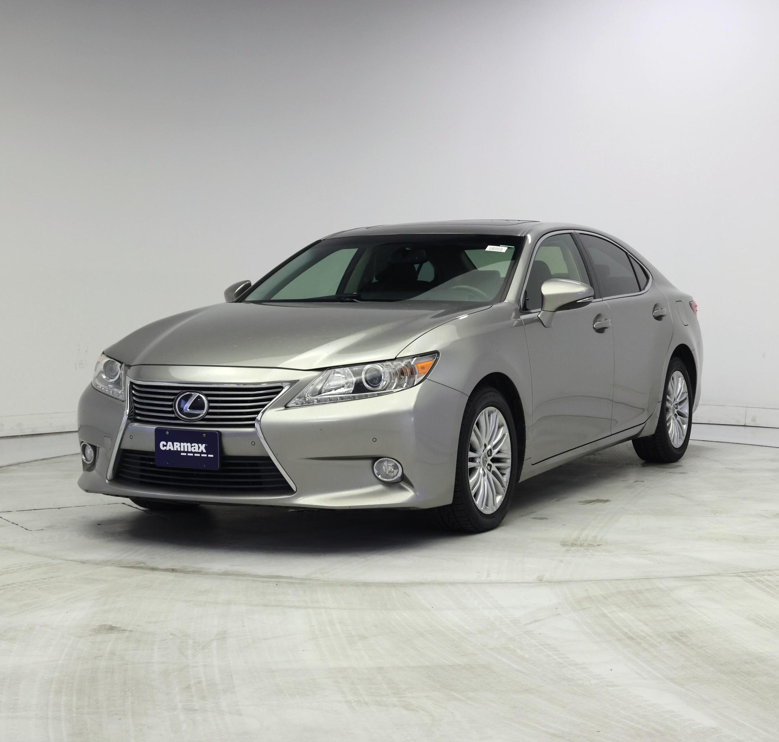 Thumbnail: 2015 Lexus ES - 4