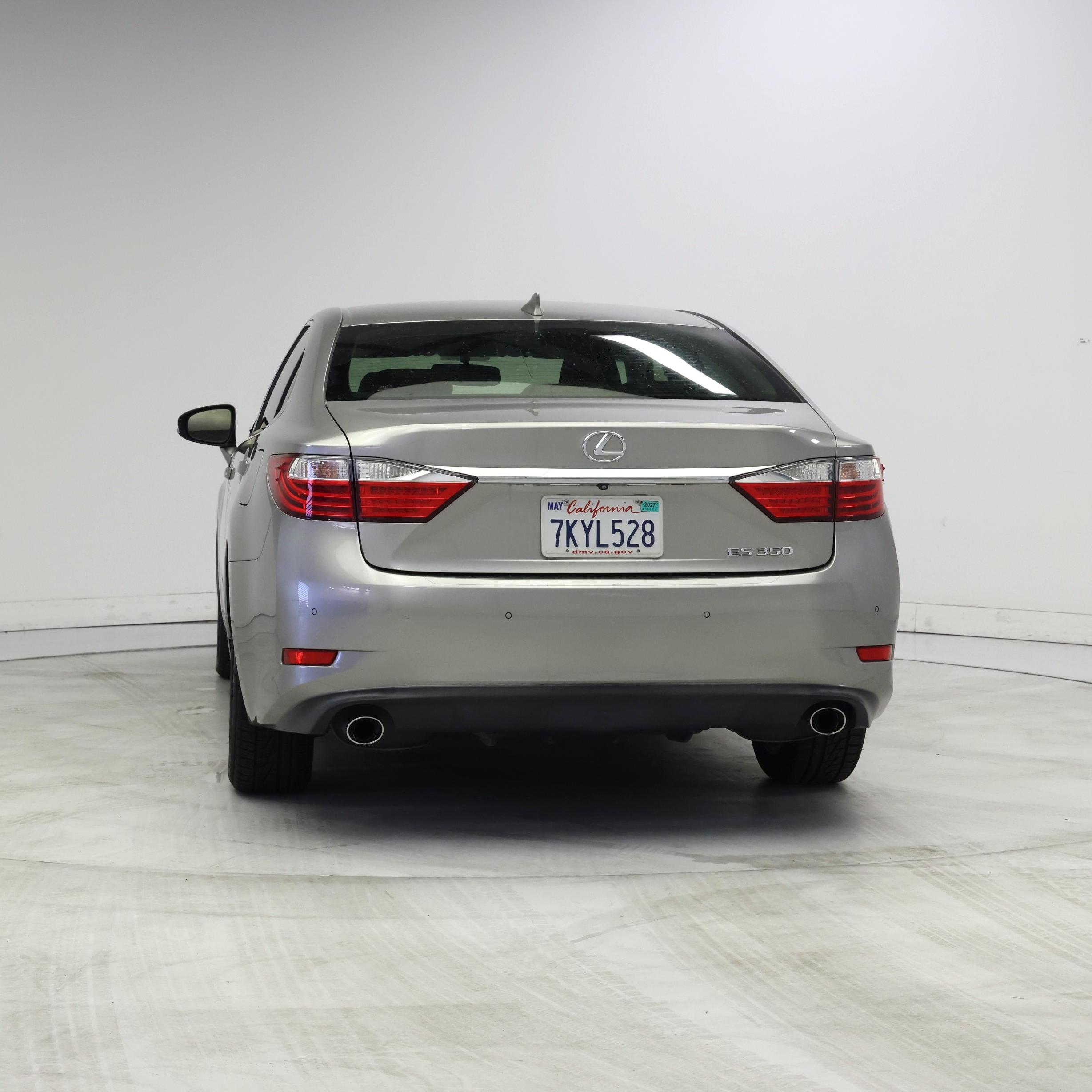 Thumbnail: 2015 Lexus ES - 6