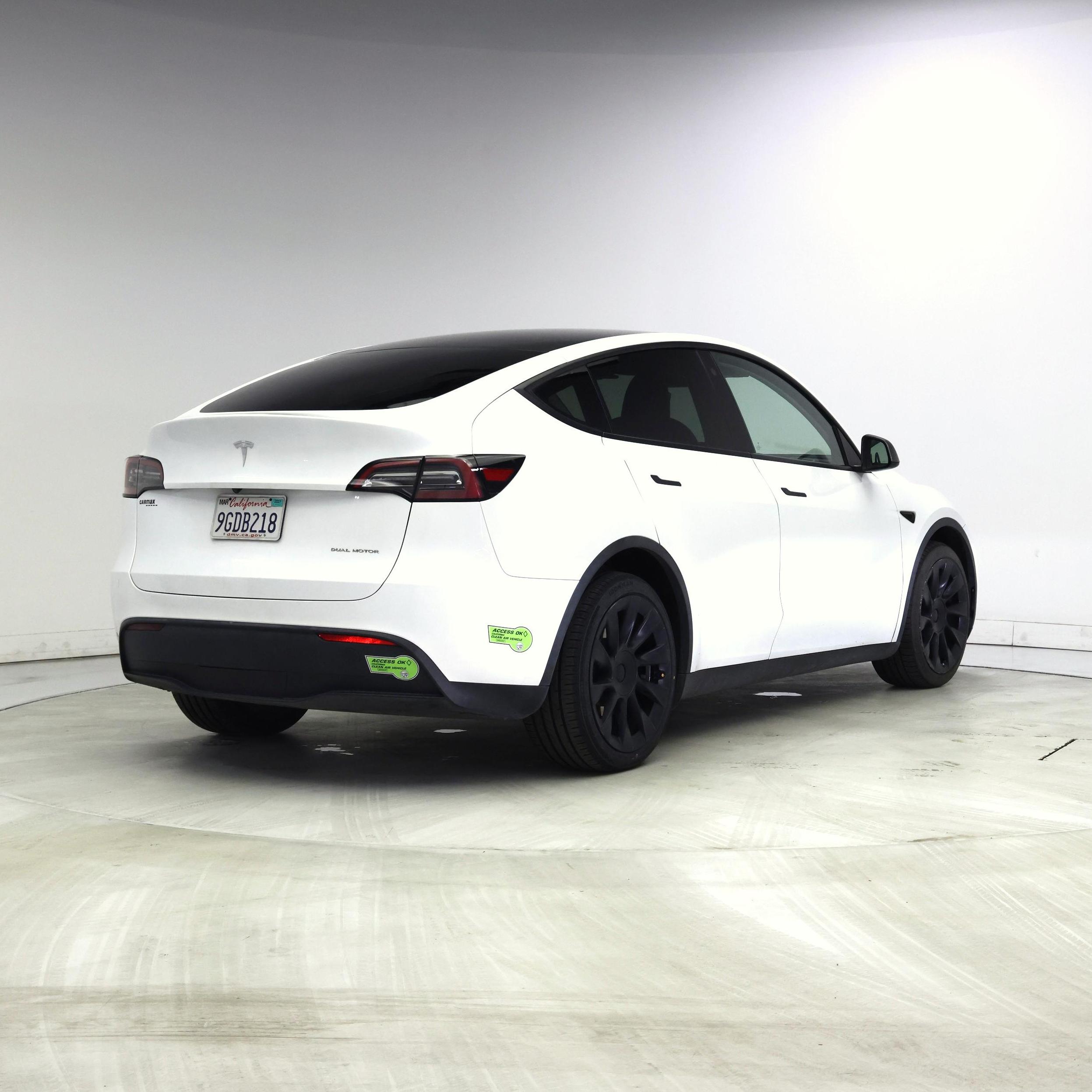 Thumbnail: 2023 Tesla Model Y - 8