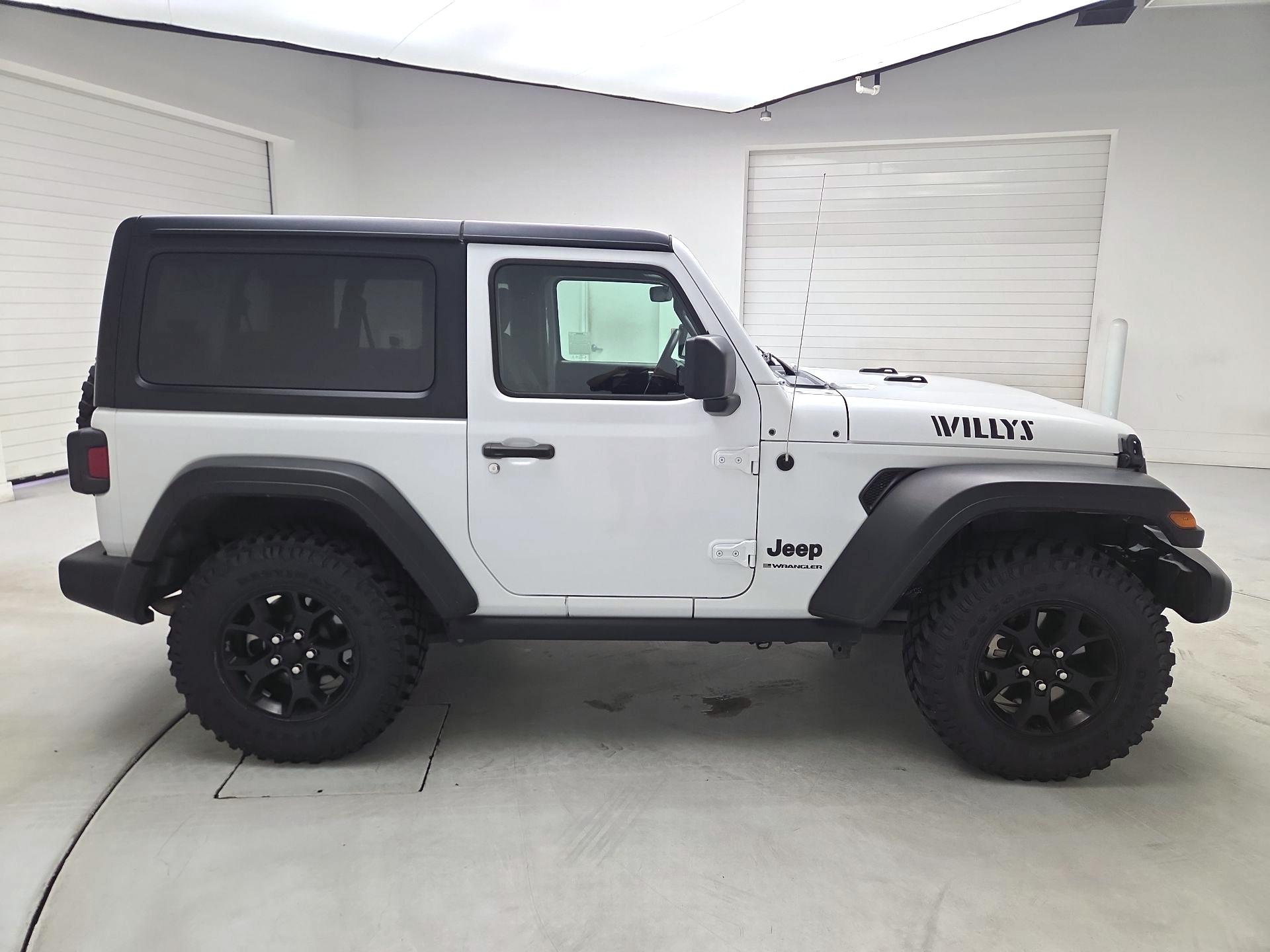 Thumbnail: 2023 Jeep Wrangler - 4
