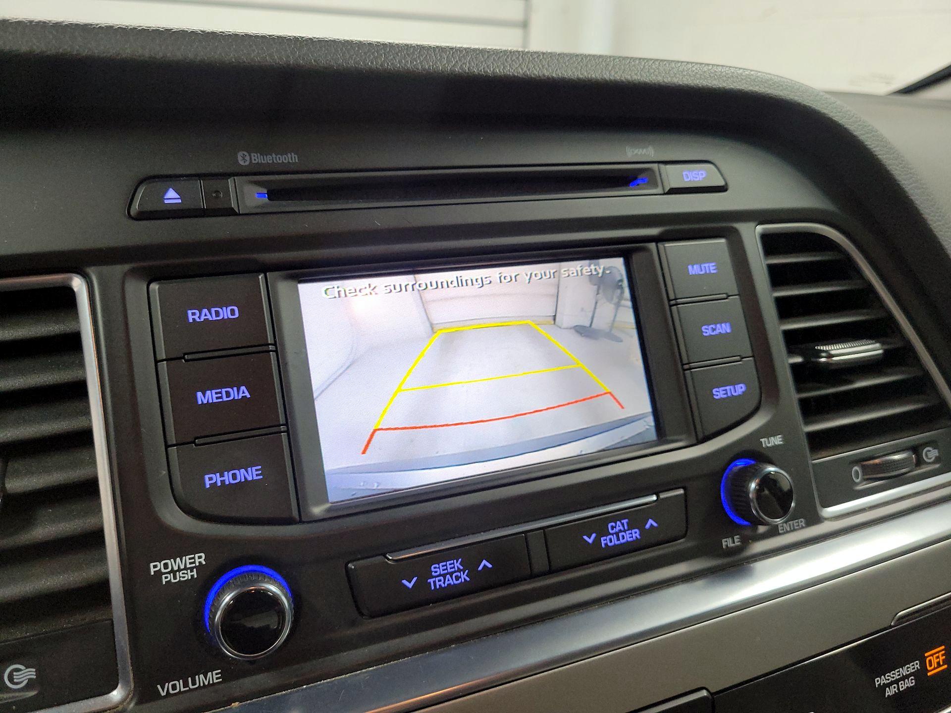 Thumbnail: 2015 Hyundai Sonata - 12