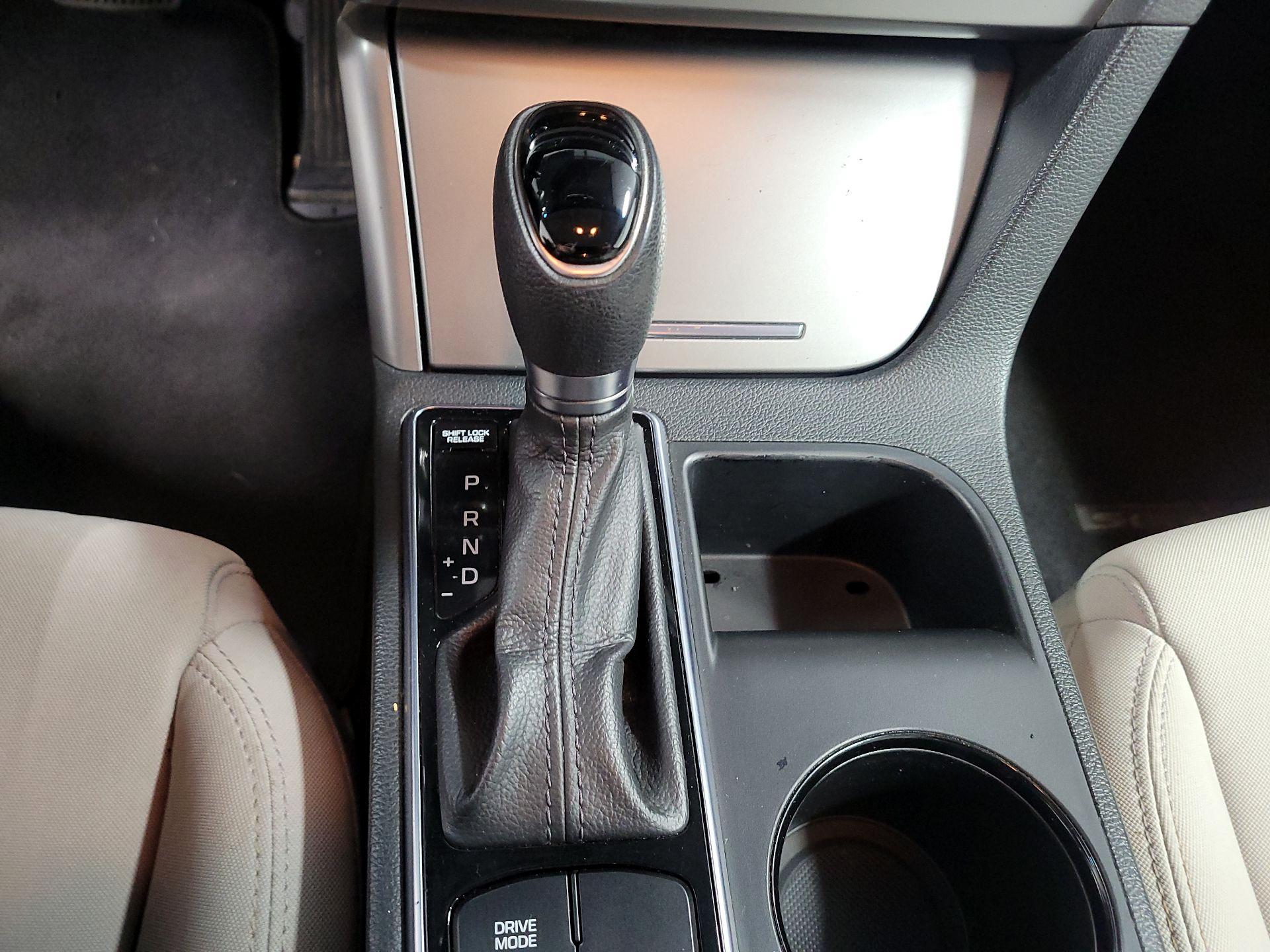 Thumbnail: 2015 Hyundai Sonata - 15