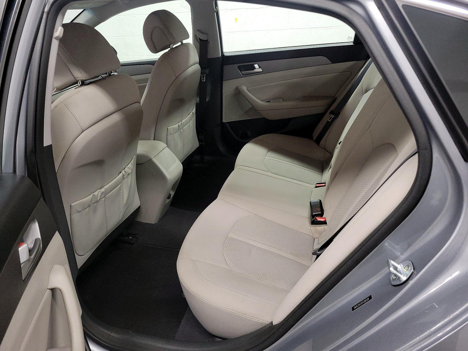 Thumbnail: 2015 Hyundai Sonata - 17