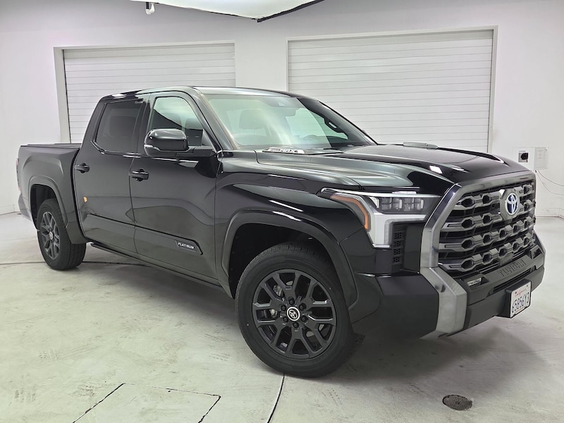 2024 Toyota Tundra Hybrid Platinum