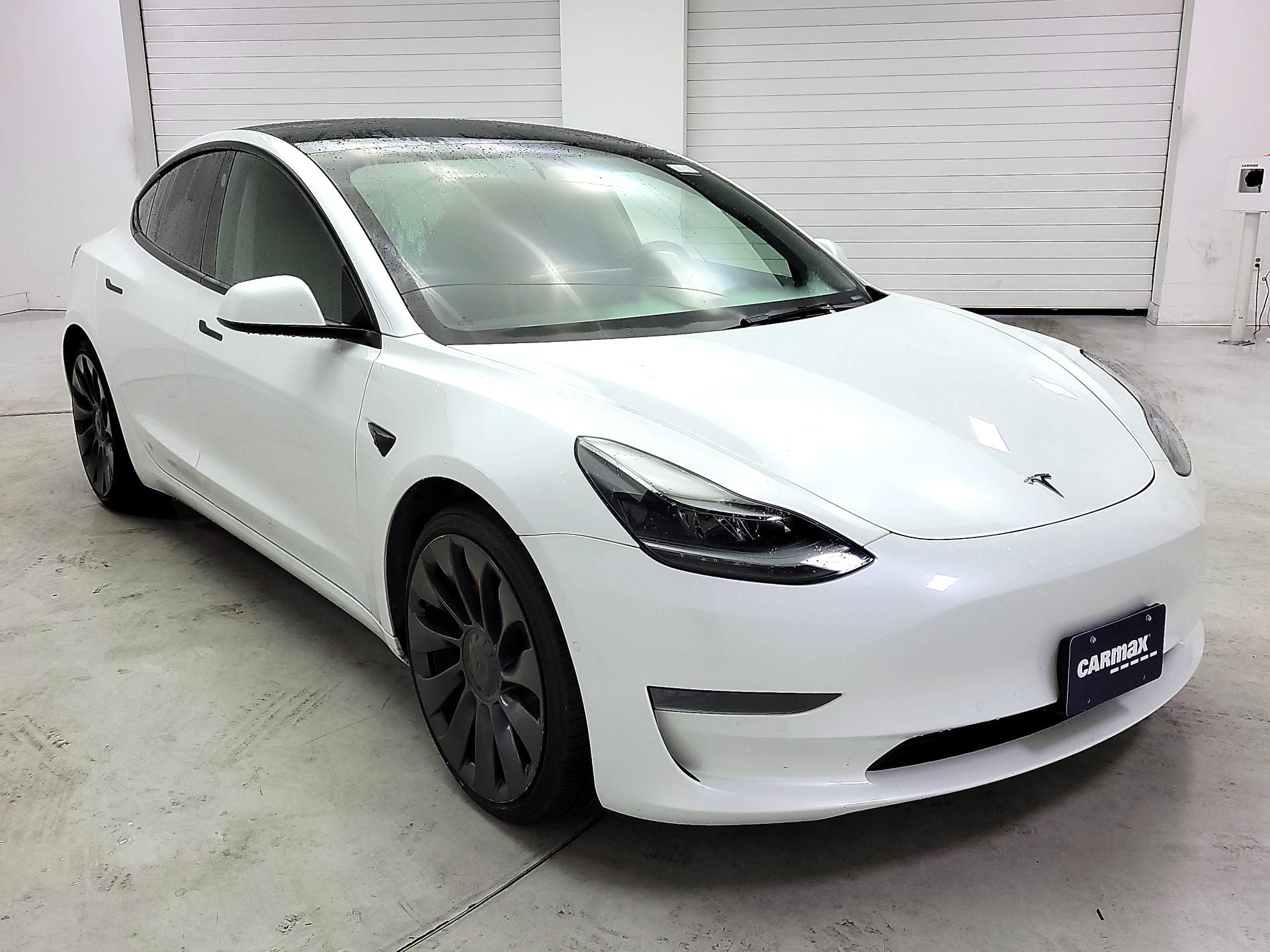 Thumbnail: 2022 Tesla Model 3 - 1