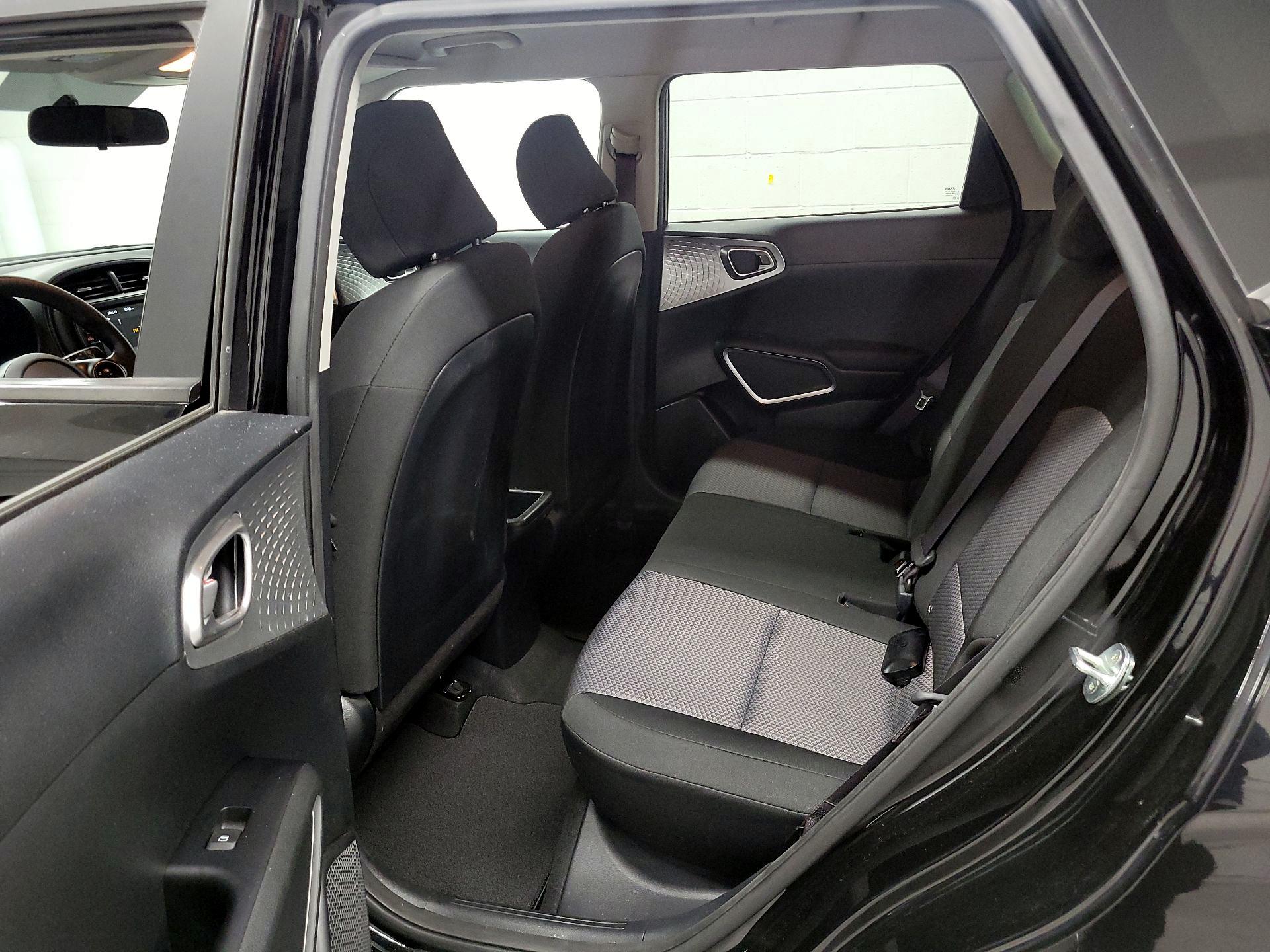 Thumbnail: 2021 Kia Soul - 17