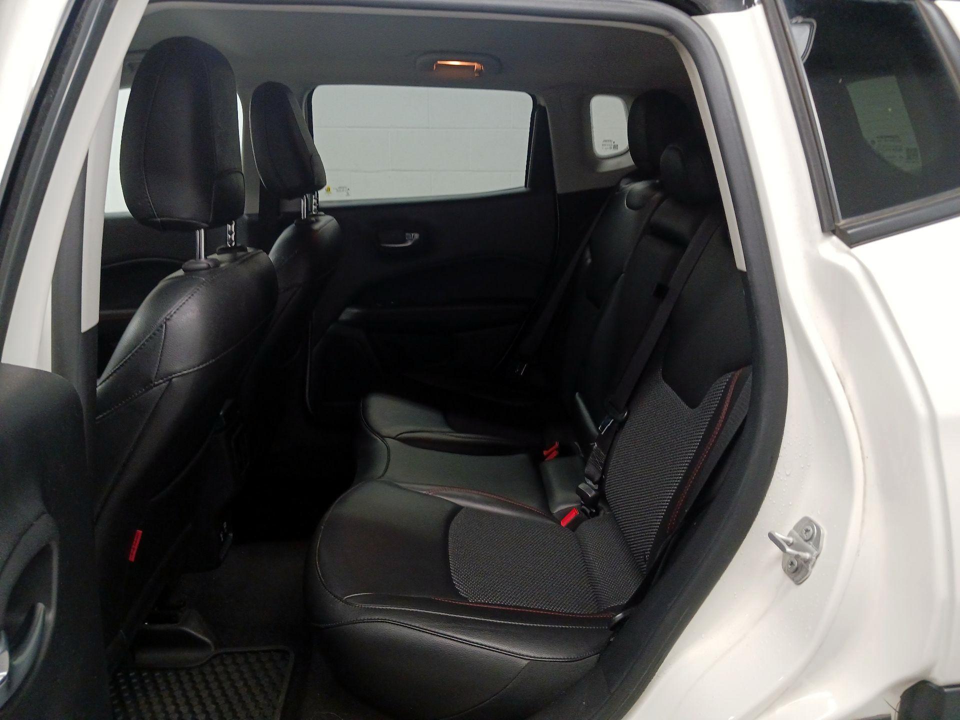 Thumbnail: 2021 Jeep Compass - 14