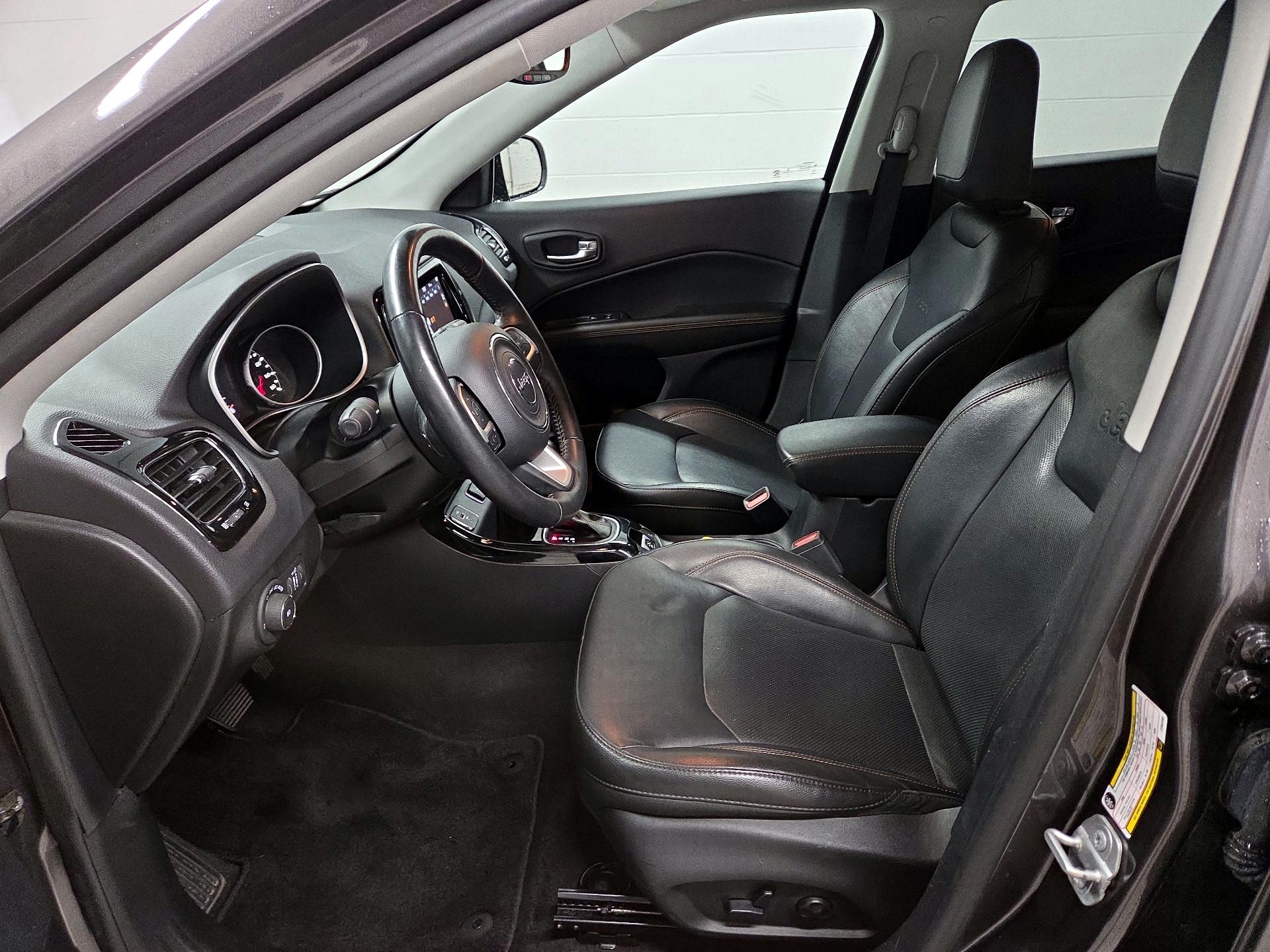Thumbnail: 2018 Jeep Compass - 11