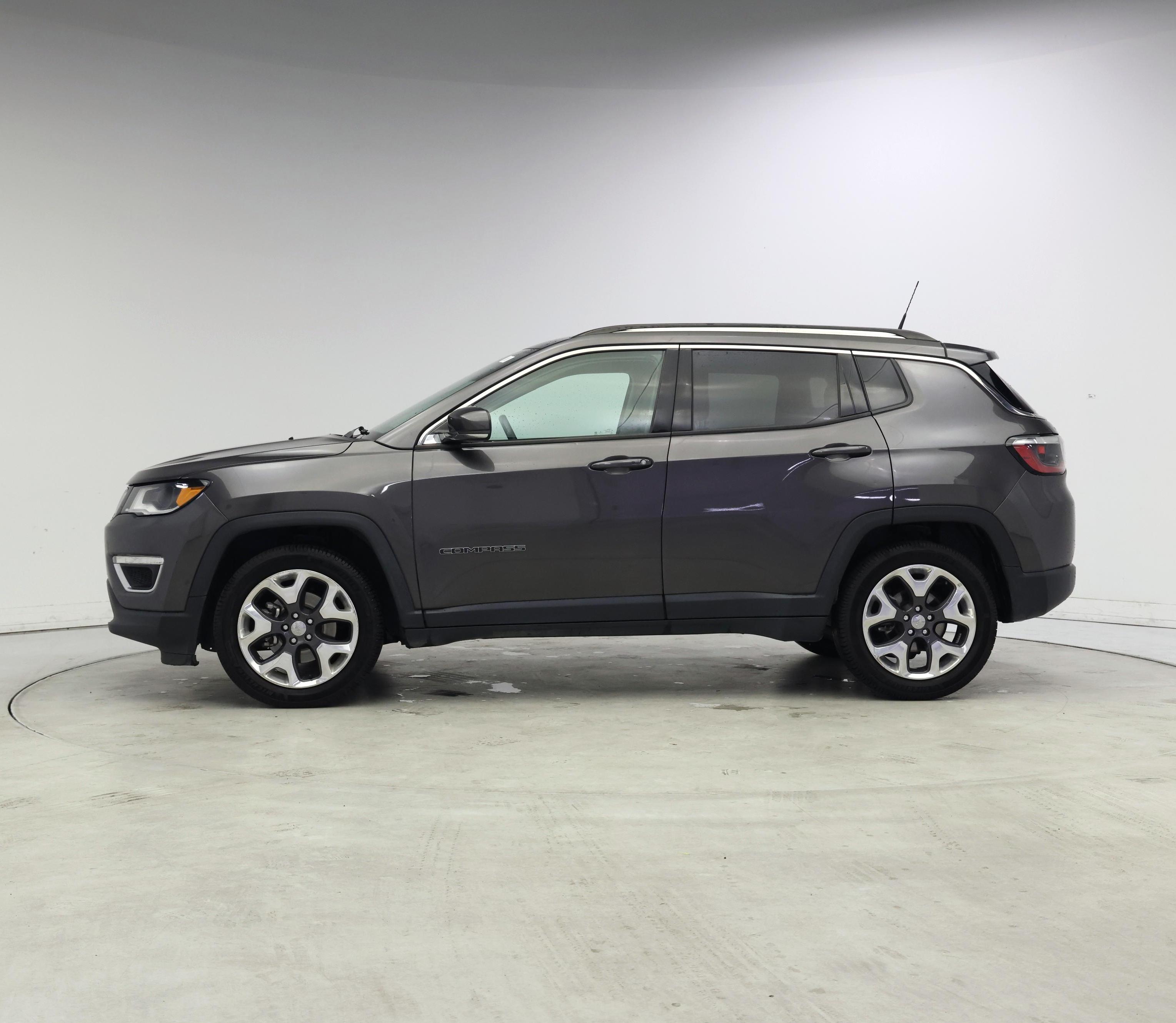 Thumbnail: 2018 Jeep Compass - 3