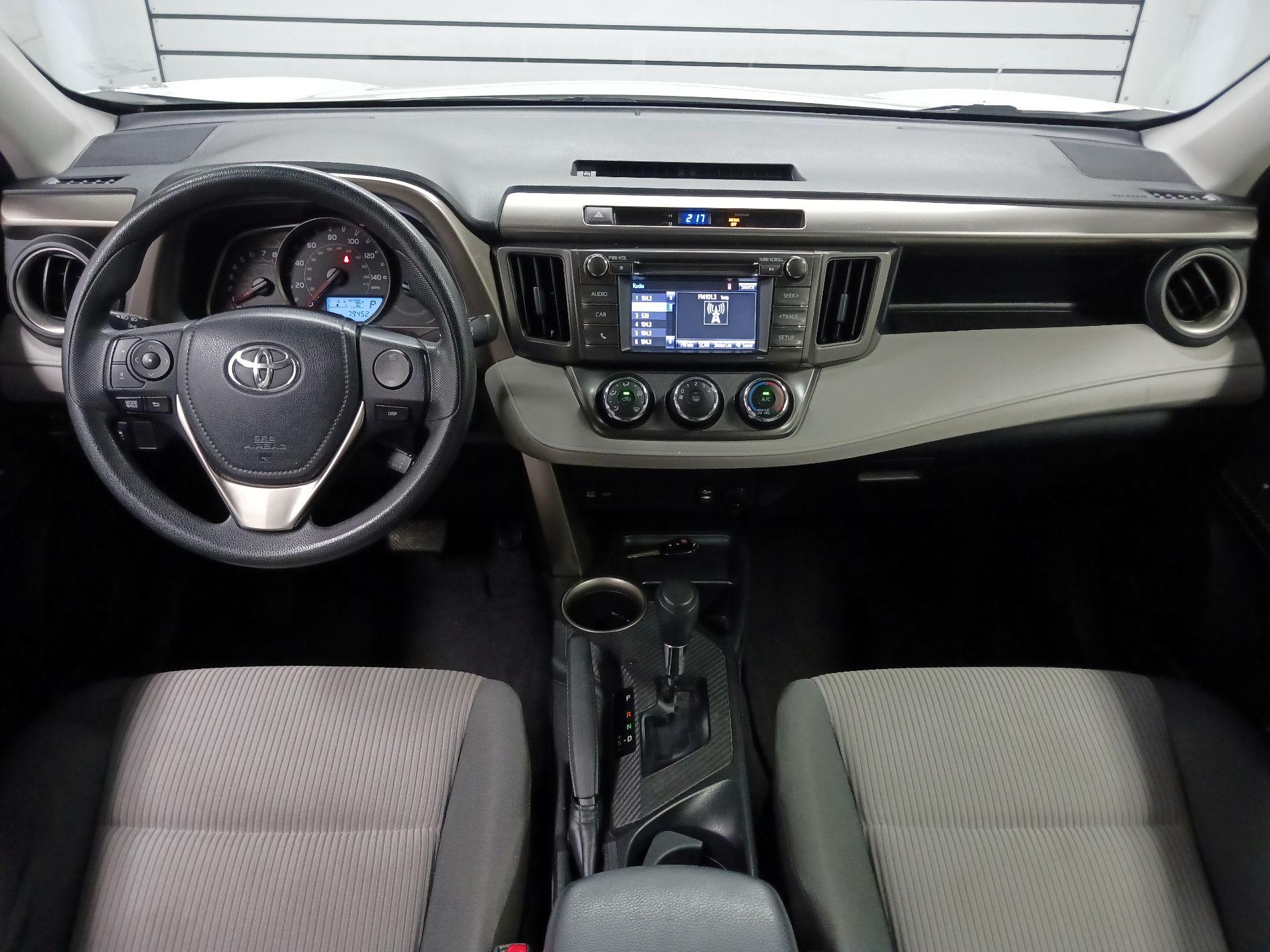 Thumbnail: 2014 Toyota RAV4 - 9