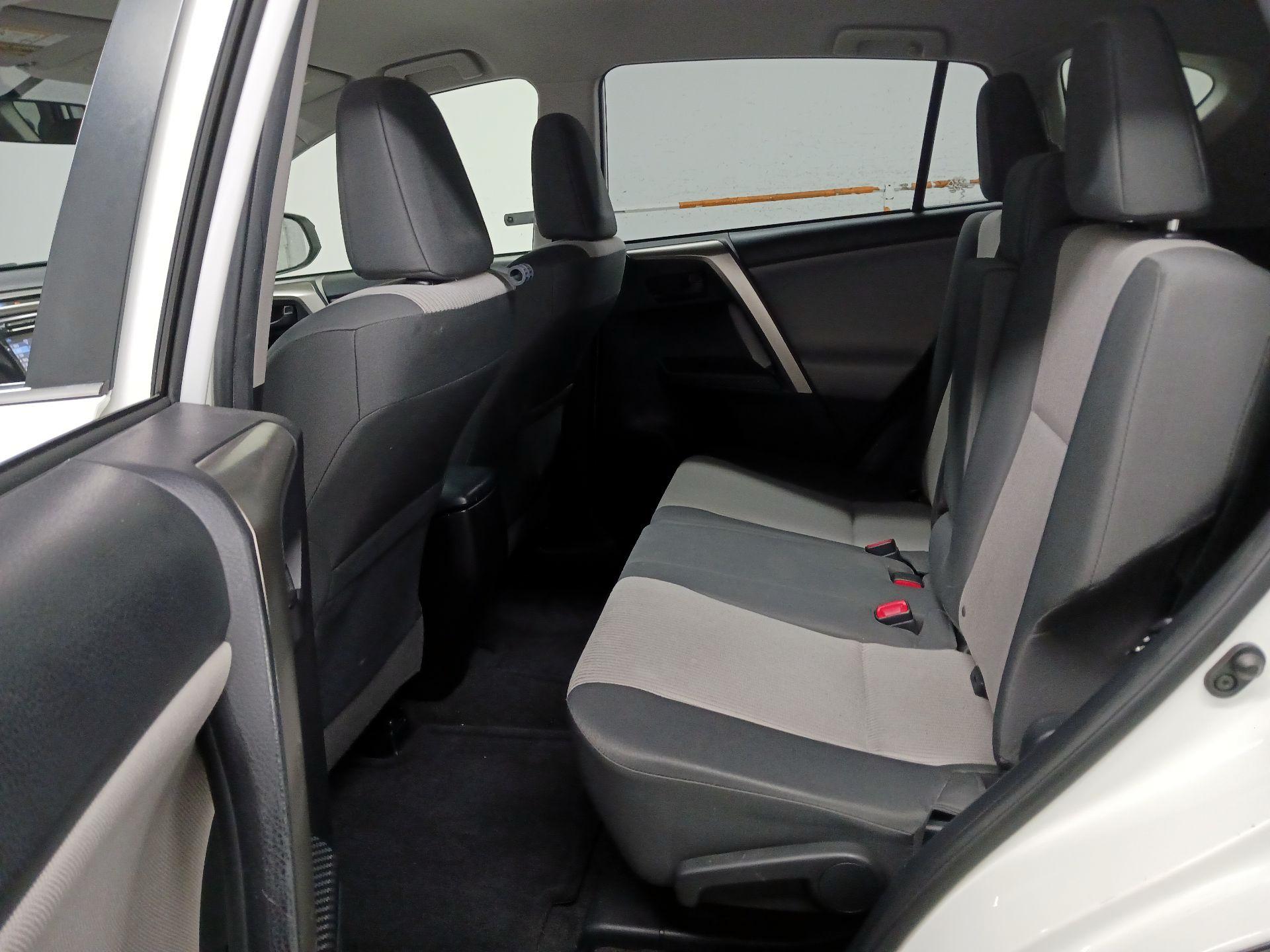Thumbnail: 2014 Toyota RAV4 - 19
