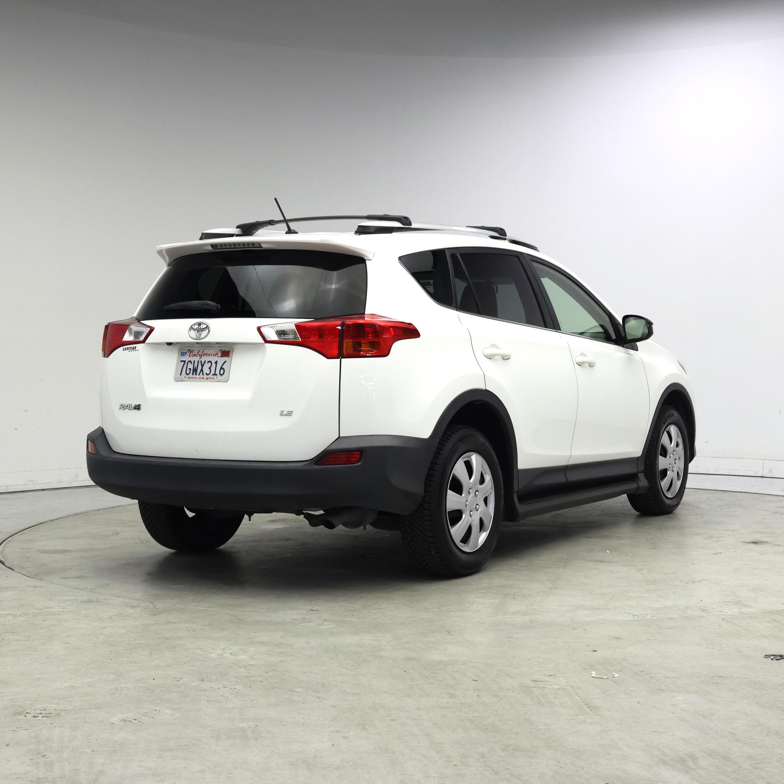 Thumbnail: 2014 Toyota RAV4 - 8