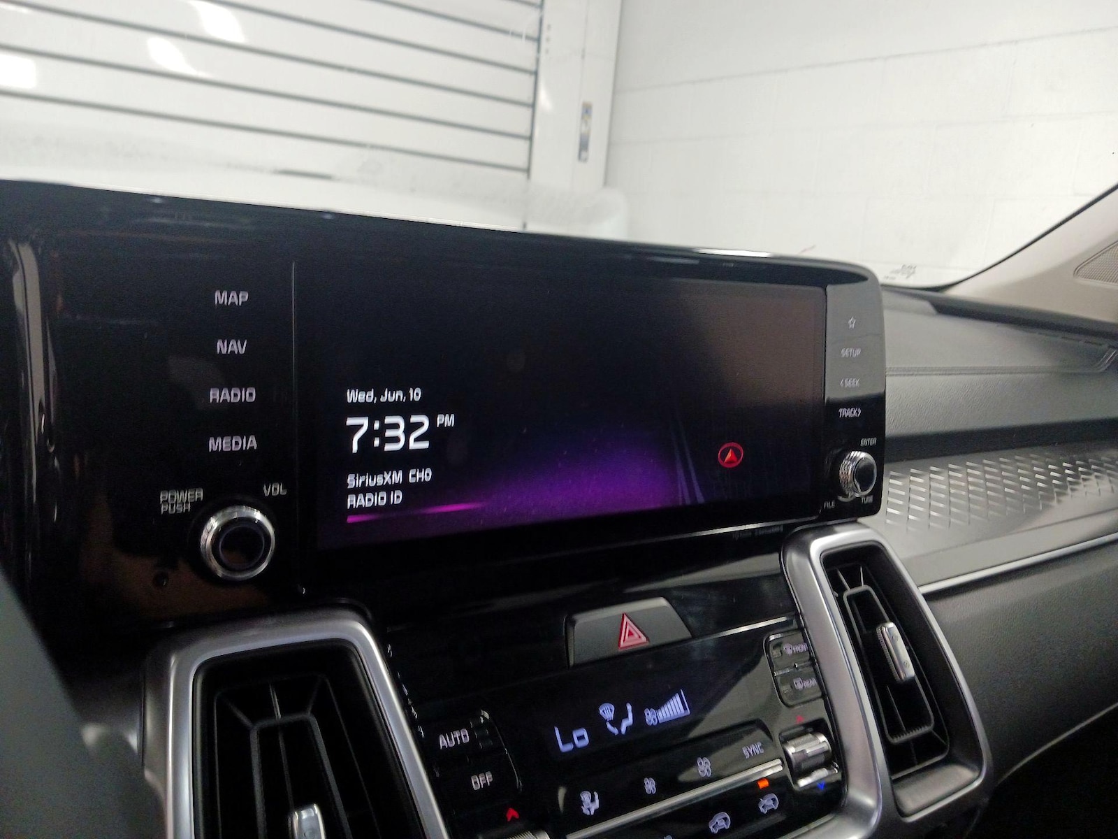 2023 Kia Sorento EX Hybrid - Photo 14