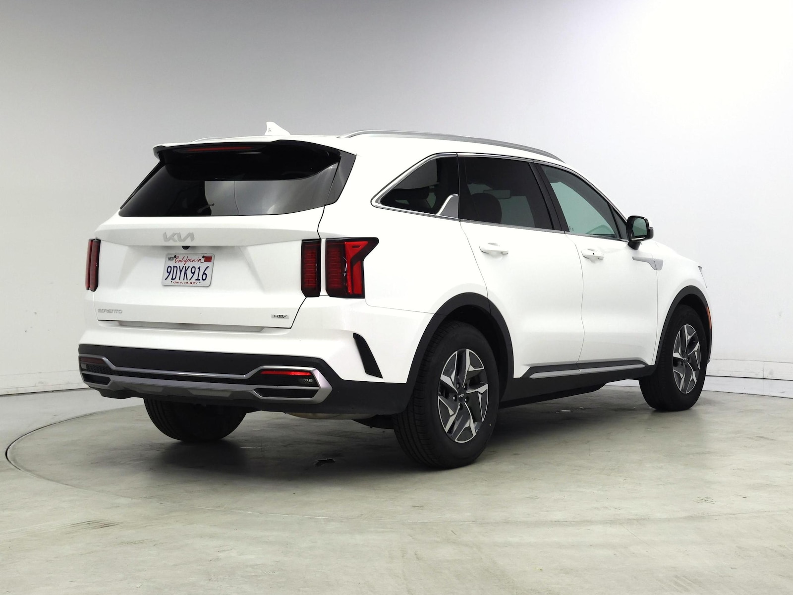 2023 Kia Sorento EX Hybrid - Photo 9