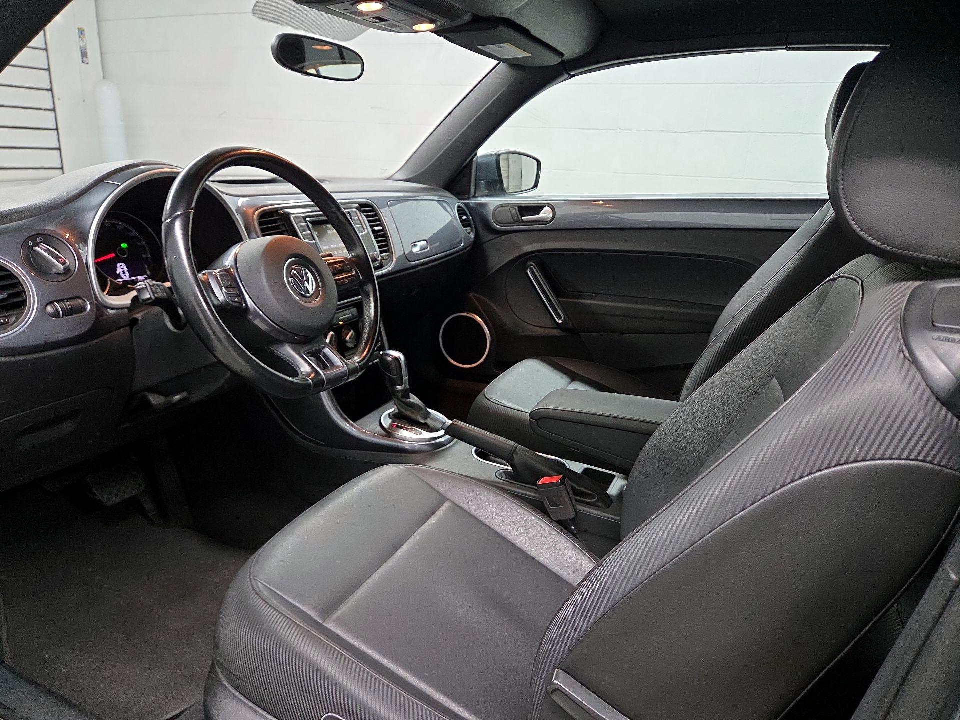 Thumbnail: 2018 Volkswagen Beetle - 11